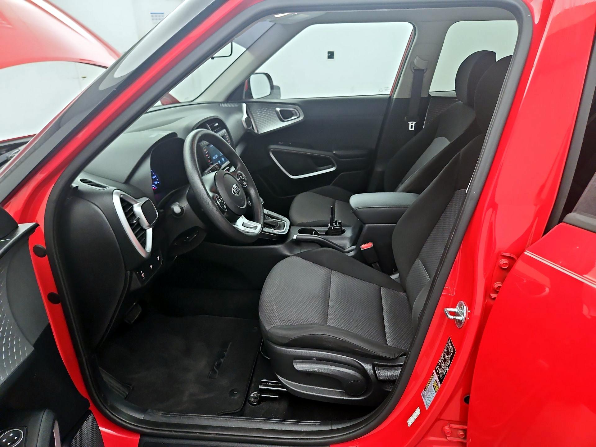 Thumbnail: 2020 Kia Soul - 11