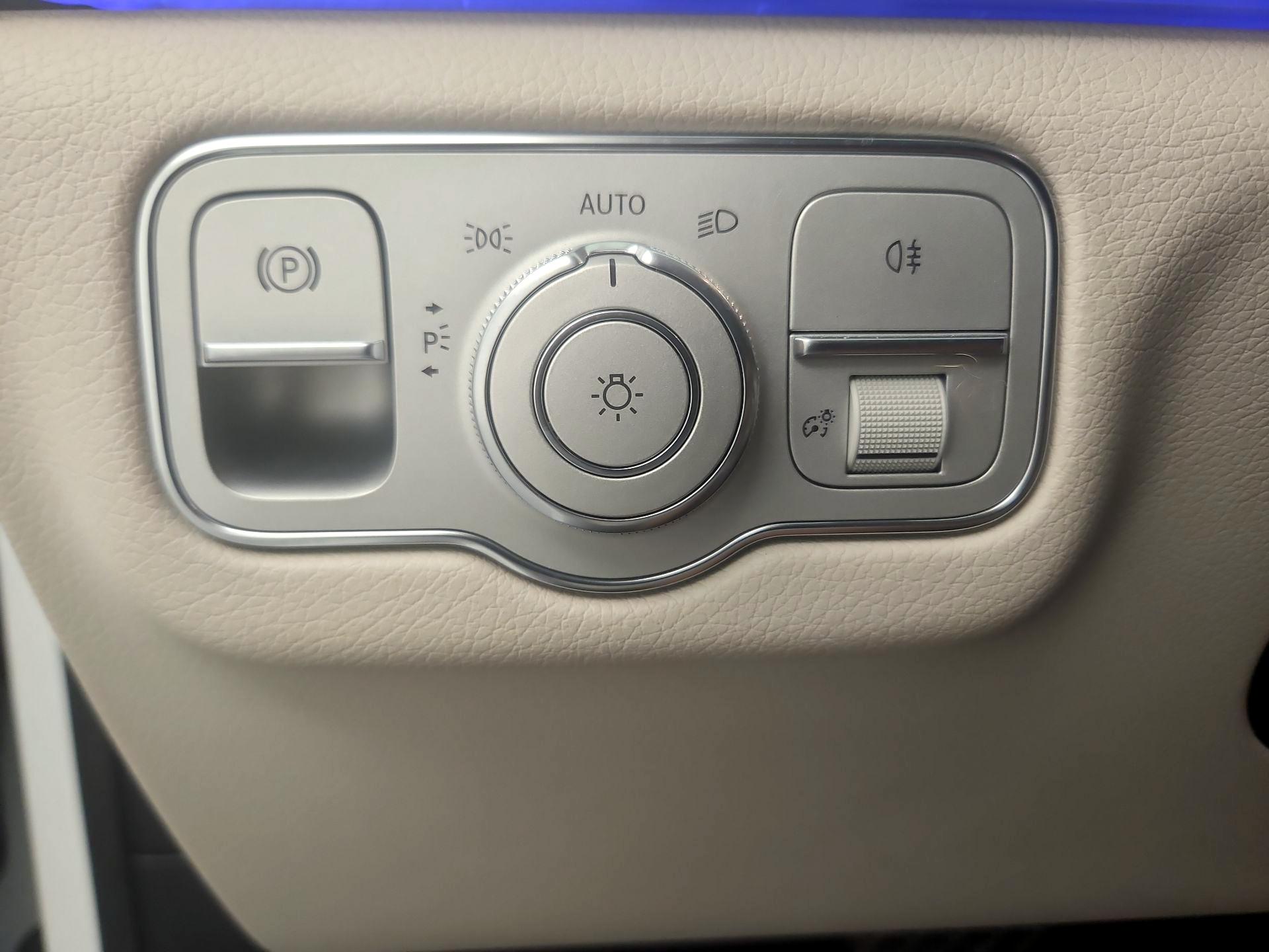 Thumbnail: 2021 Mercedes-Benz GLE - 13