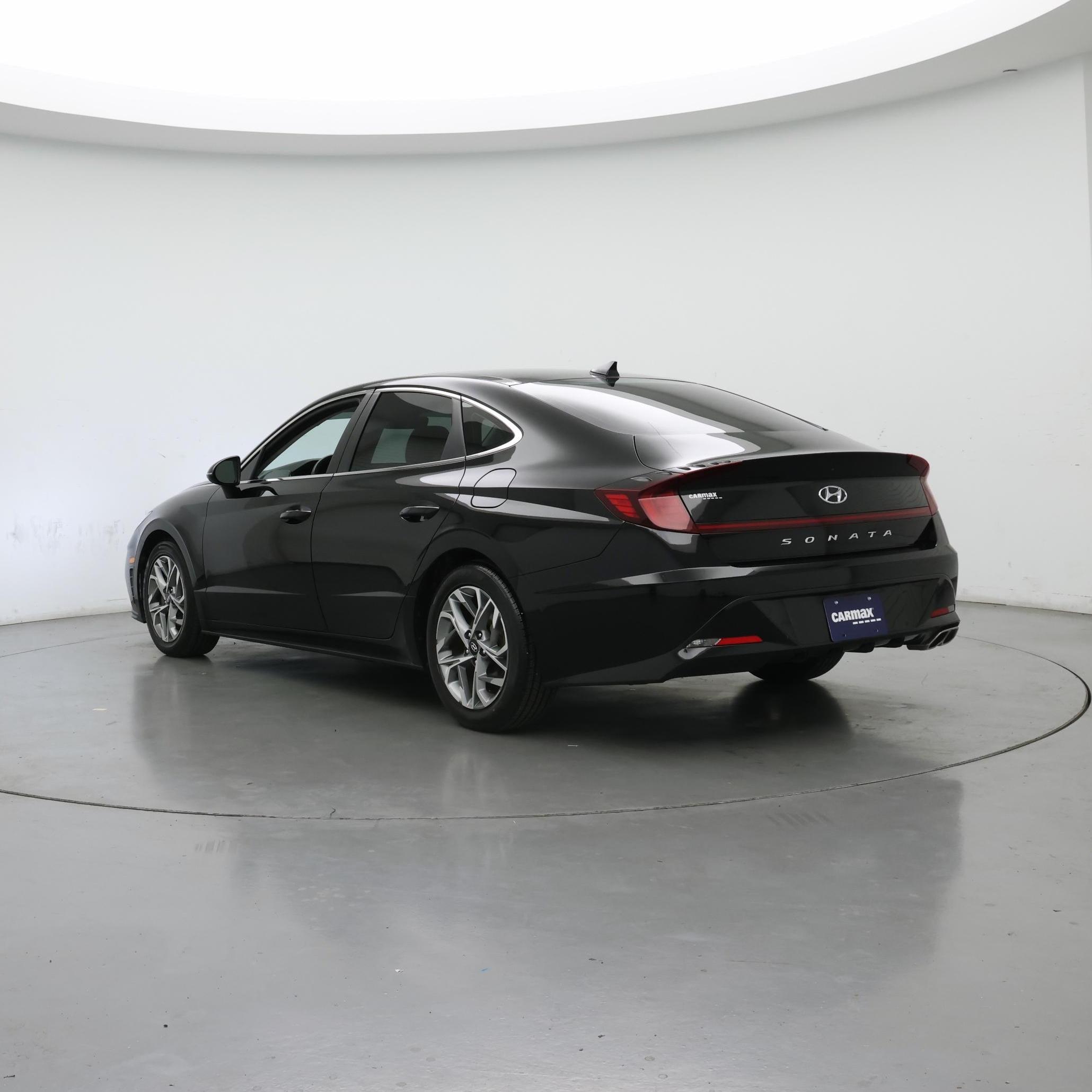 Thumbnail: 2023 Hyundai Sonata - 2