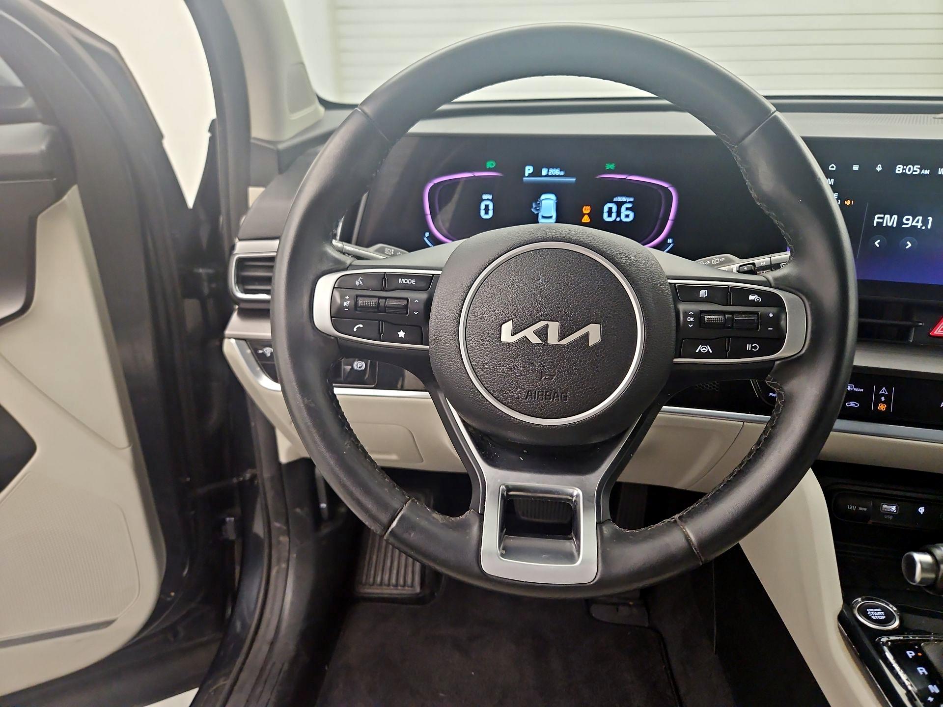 Thumbnail: 2023 Kia Sportage - 10