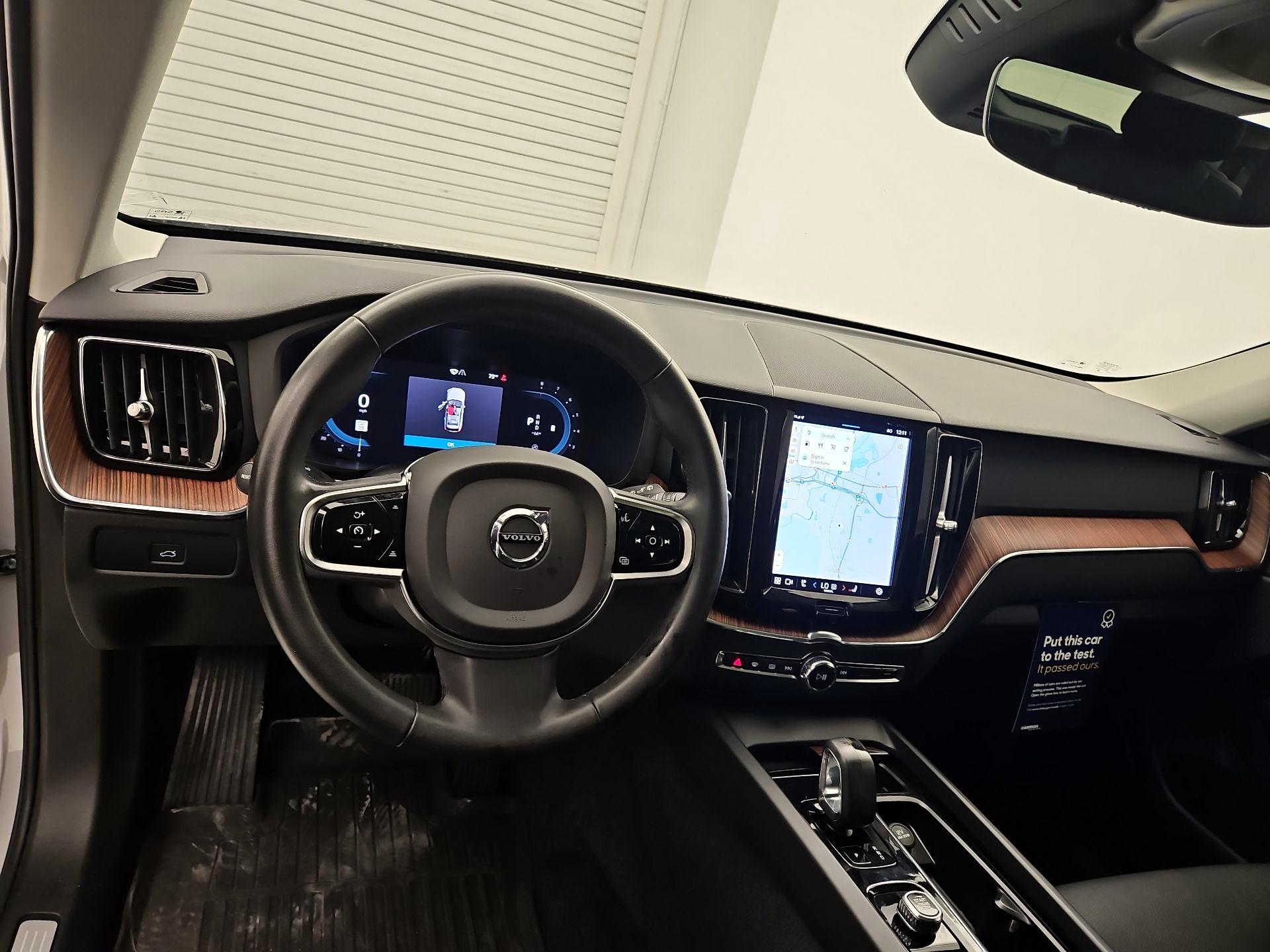 Thumbnail: 2023 Volvo XC60 - 9