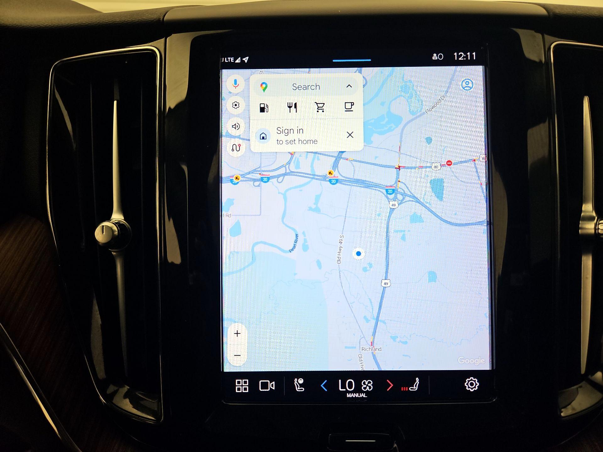 Thumbnail: 2023 Volvo XC60 - 14