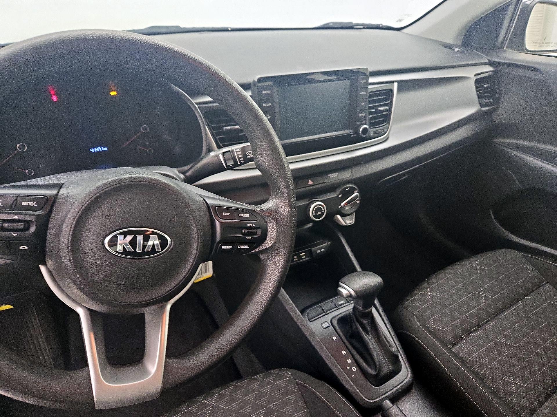 Thumbnail: 2020 Kia Rio - 9