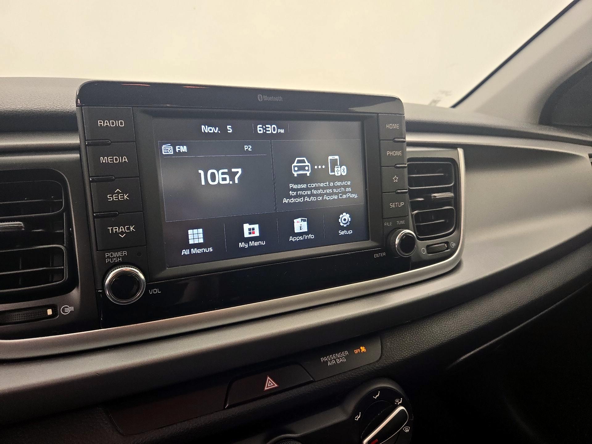 Thumbnail: 2020 Kia Rio - 15