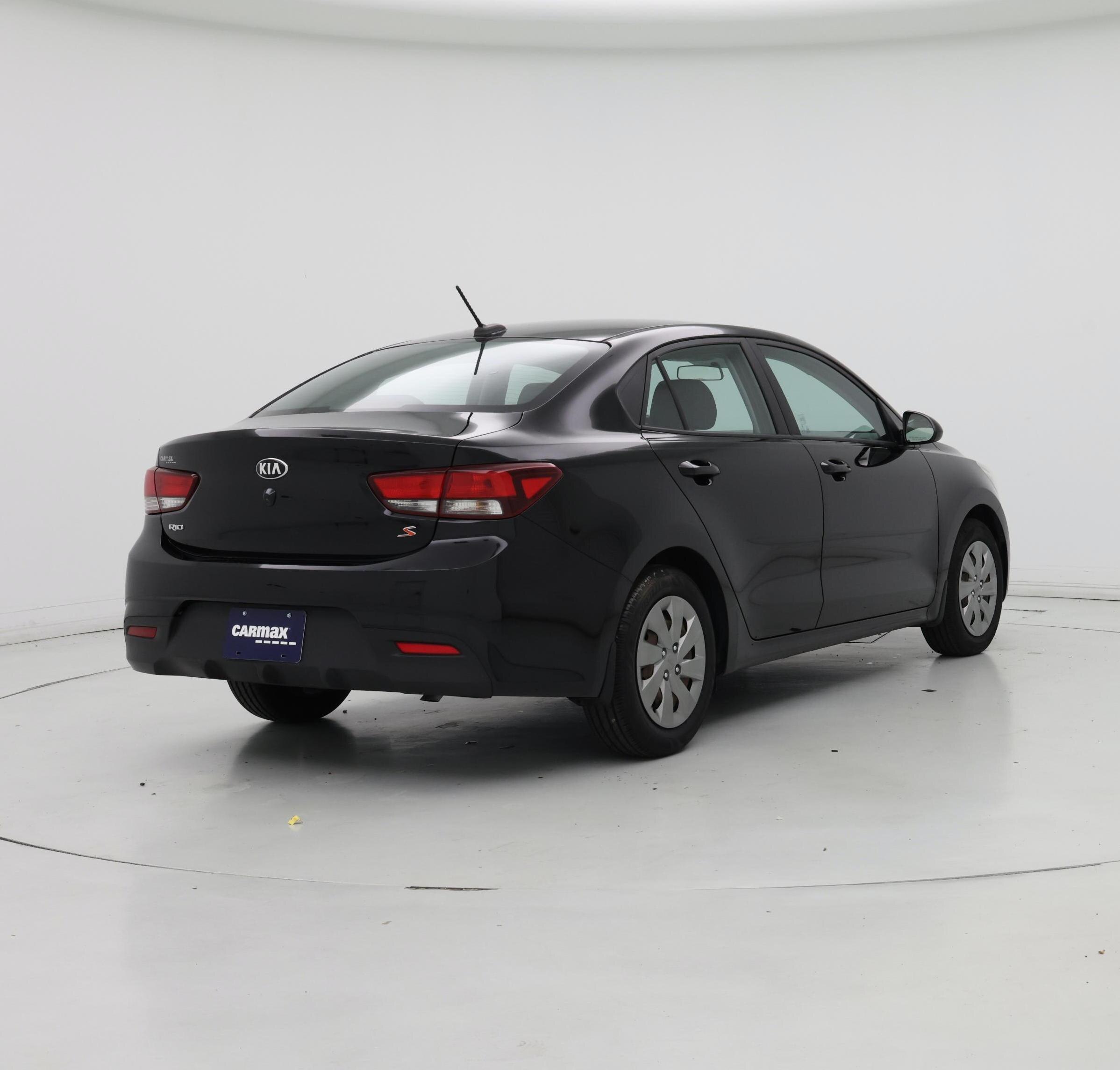 Thumbnail: 2020 Kia Rio - 8