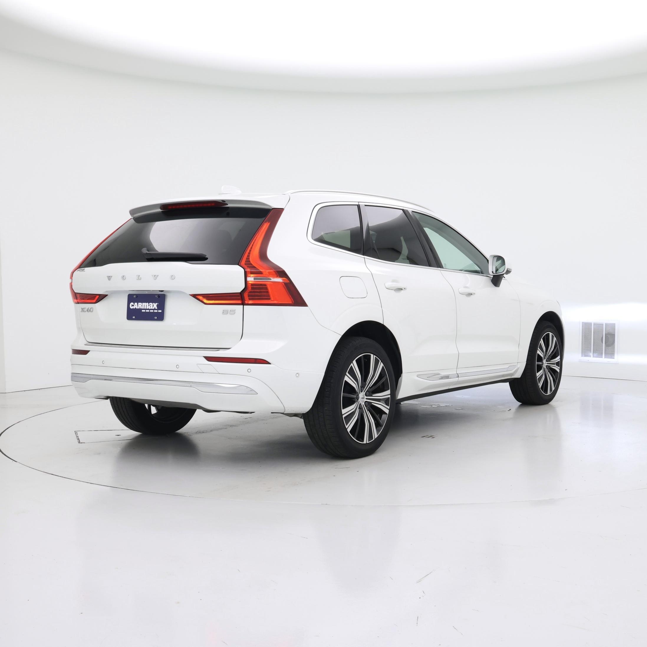Thumbnail: 2023 Volvo XC60 - 8