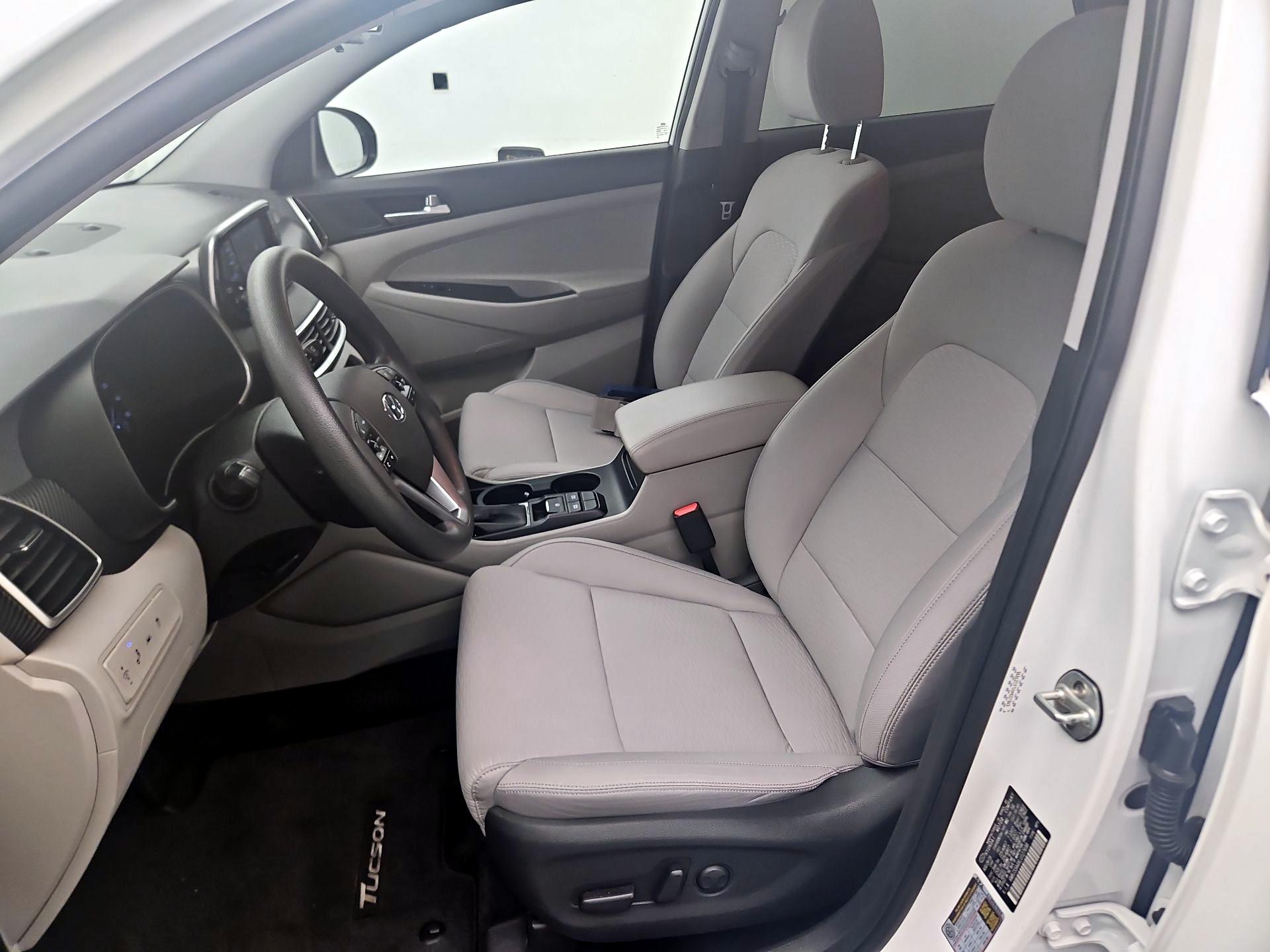 Thumbnail: 2020 Hyundai Tucson - 11