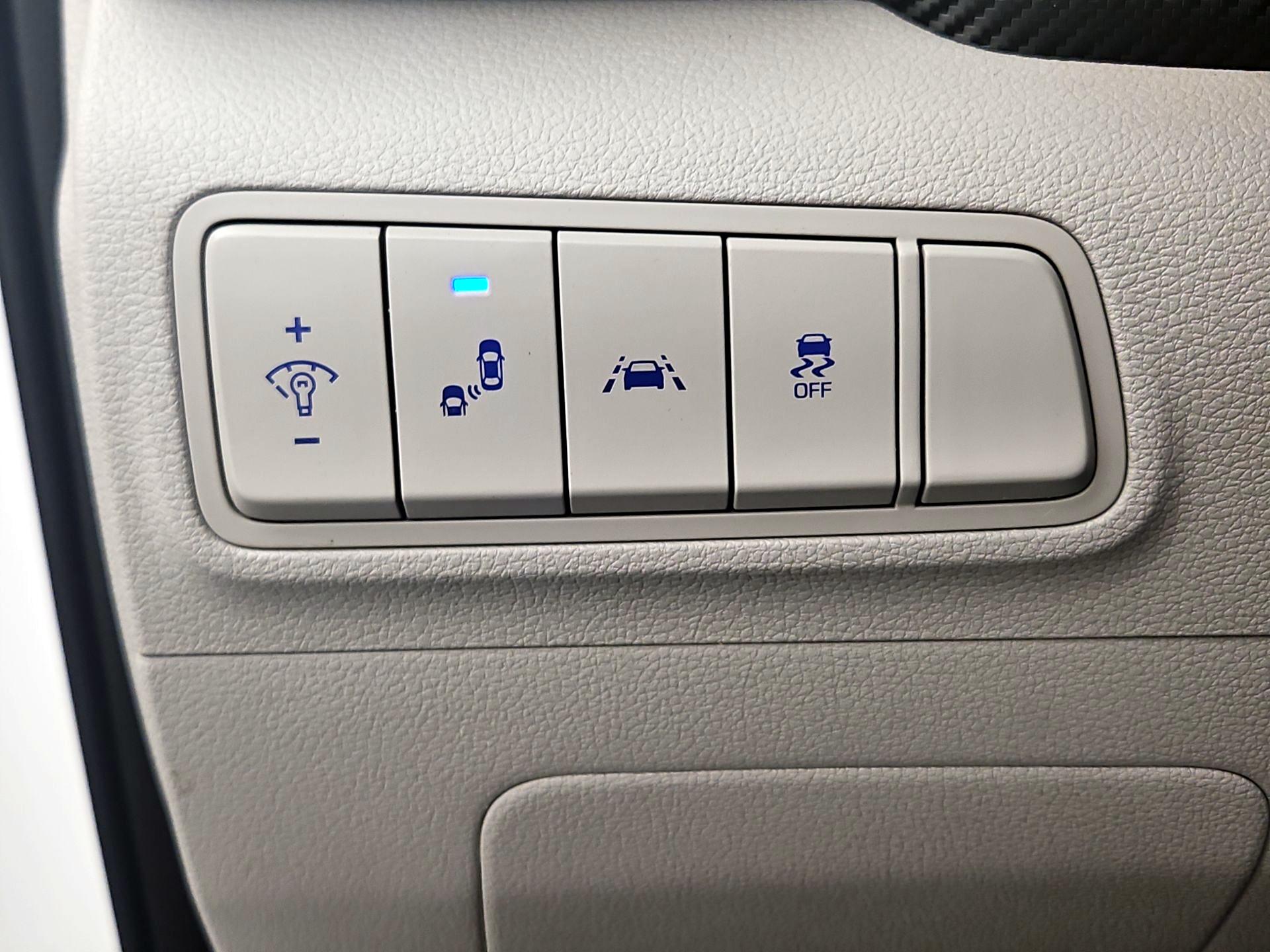 Thumbnail: 2020 Hyundai Tucson - 13