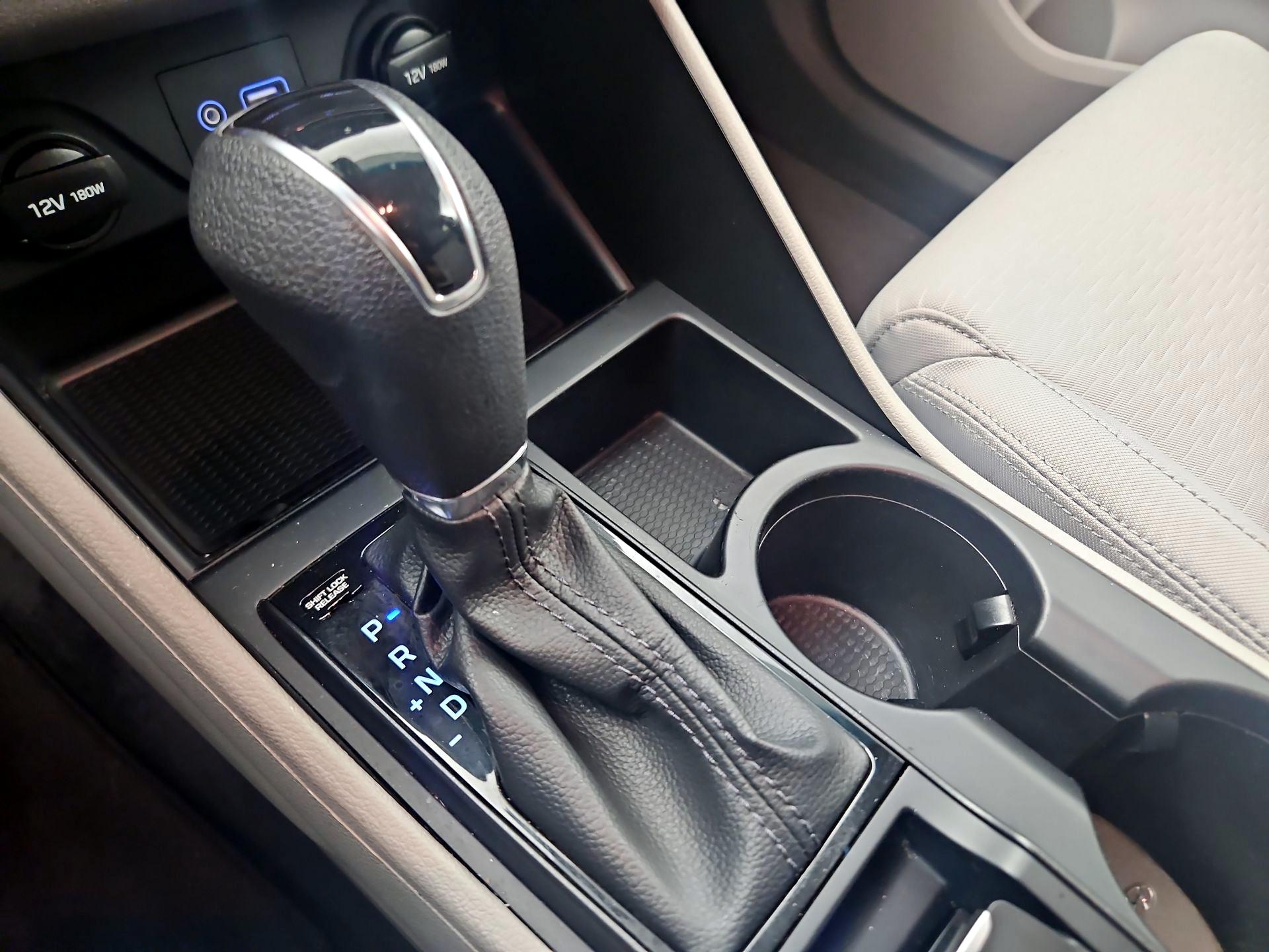 Thumbnail: 2020 Hyundai Tucson - 17