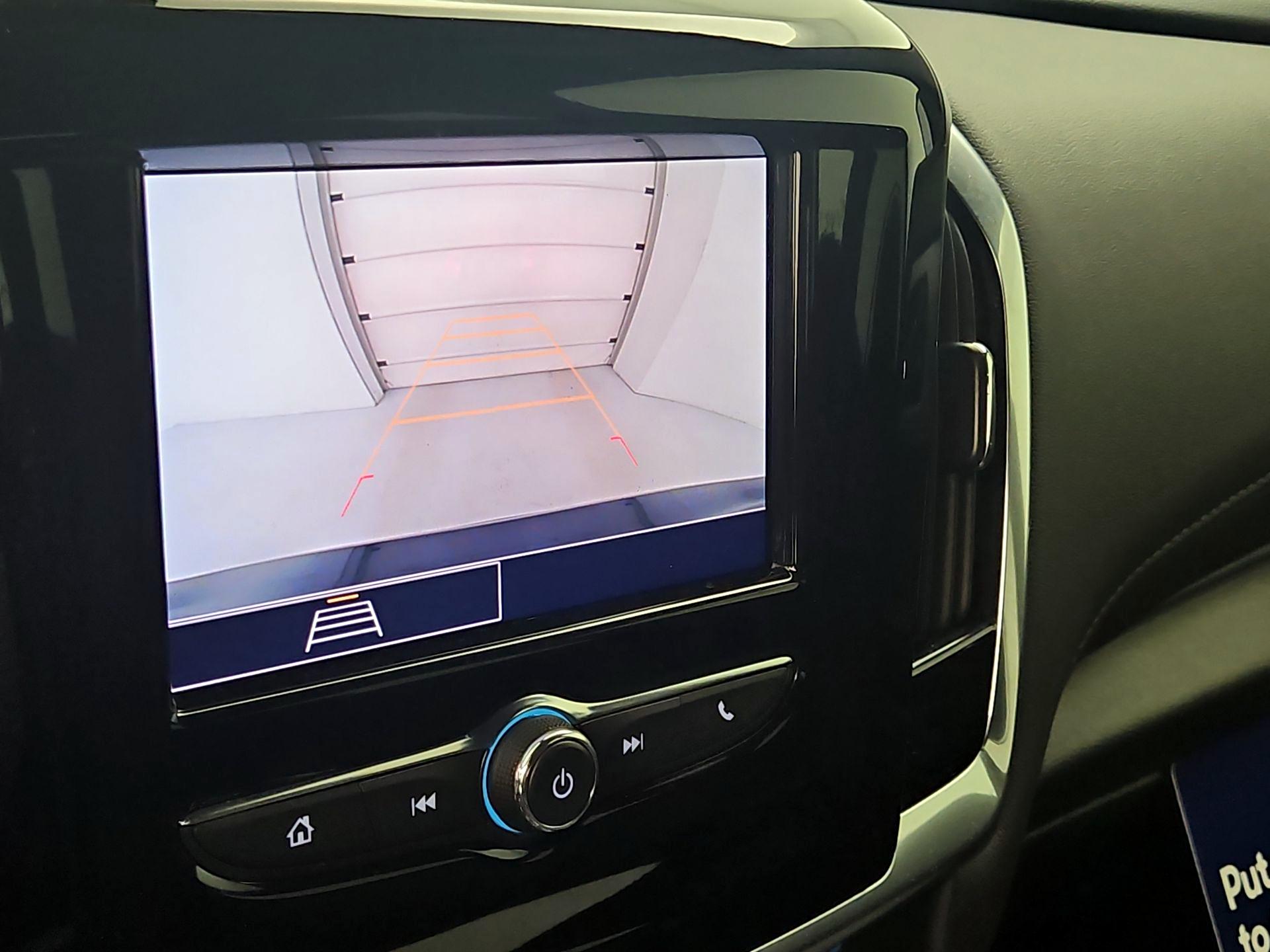 Thumbnail: 2023 Chevrolet Traverse - 14