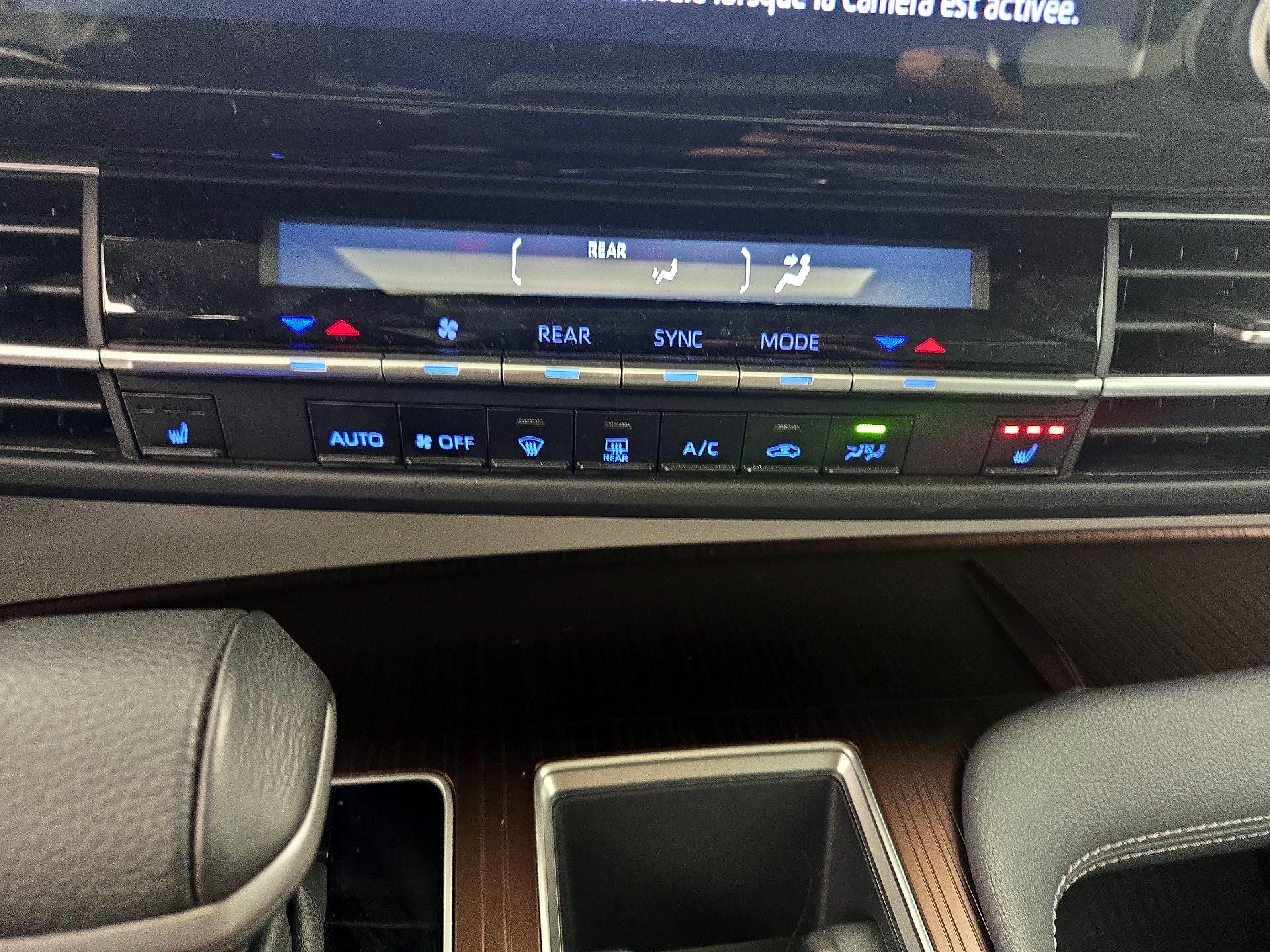 Thumbnail: 2023 Toyota Sienna - 16