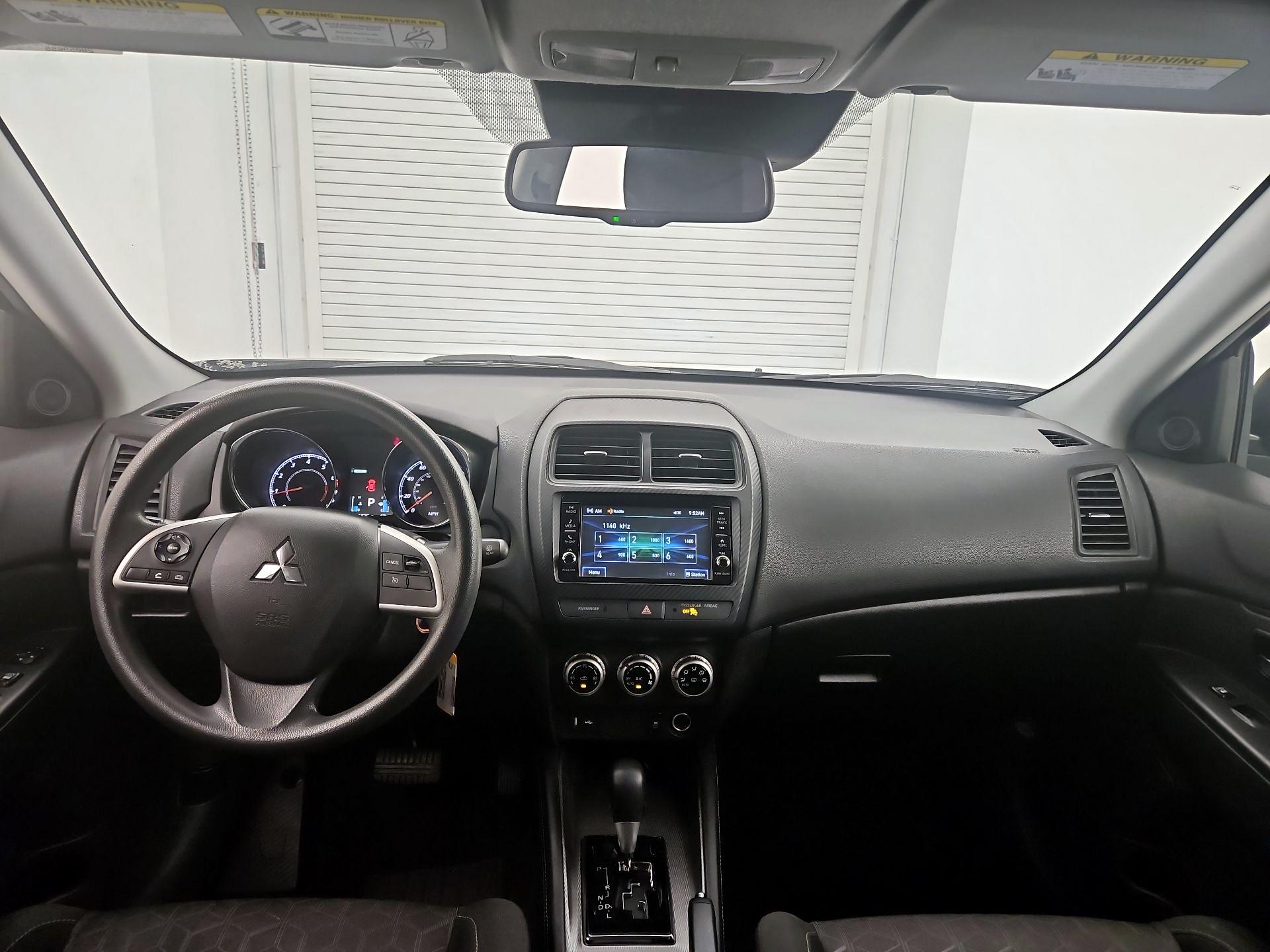 Thumbnail: 2023 Mitsubishi Outlander Sport - 9