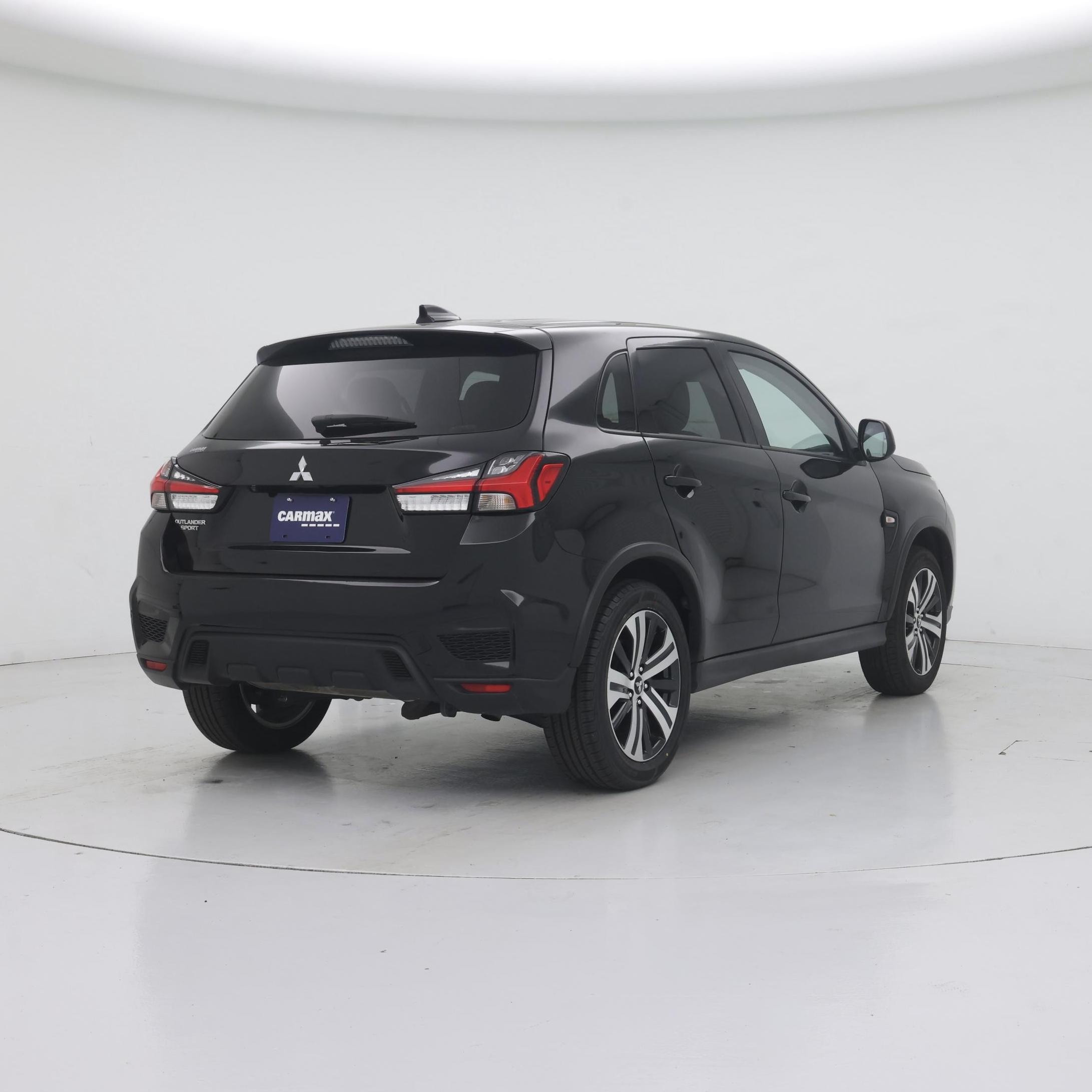 Thumbnail: 2023 Mitsubishi Outlander Sport - 8