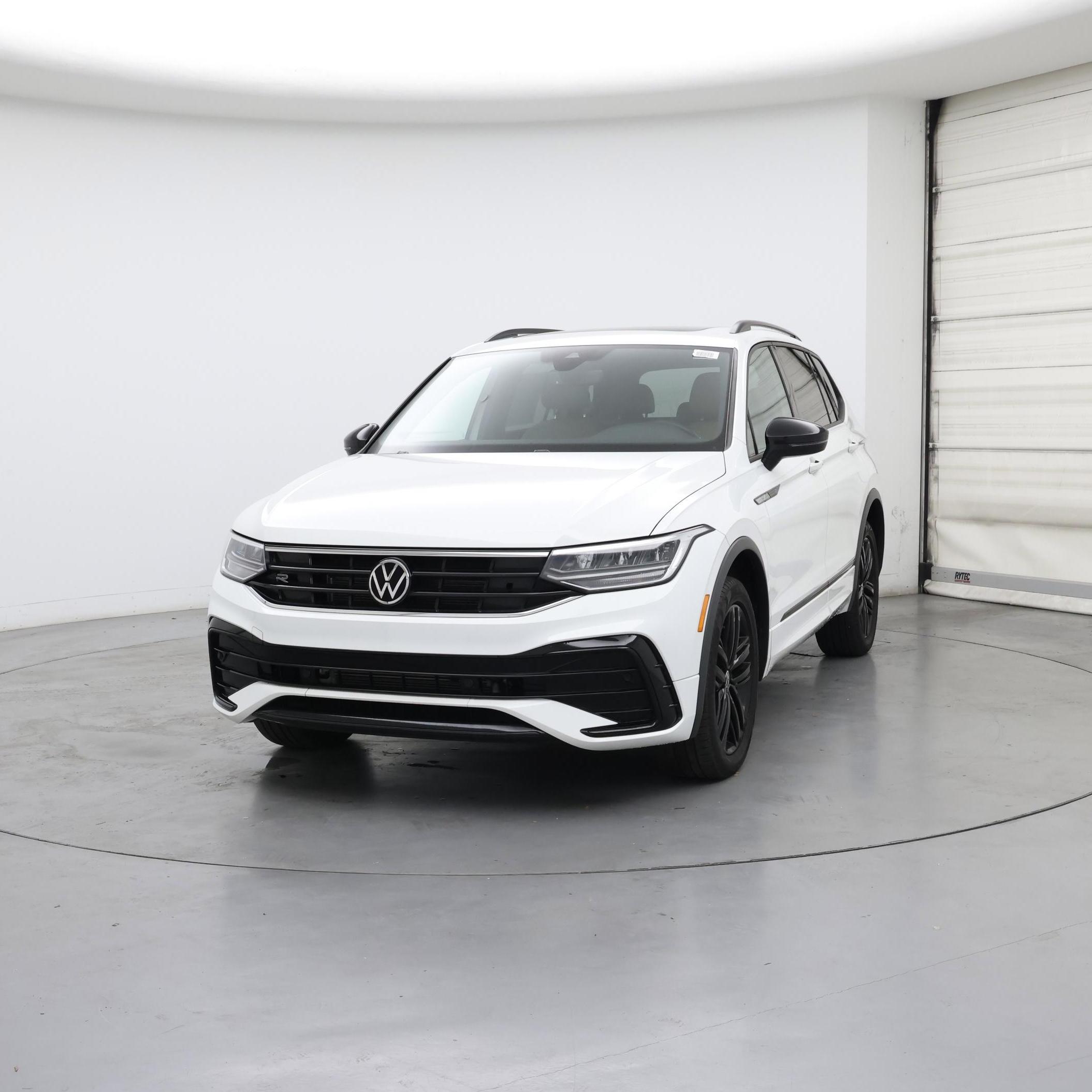Thumbnail: 2022 Volkswagen Tiguan - 4