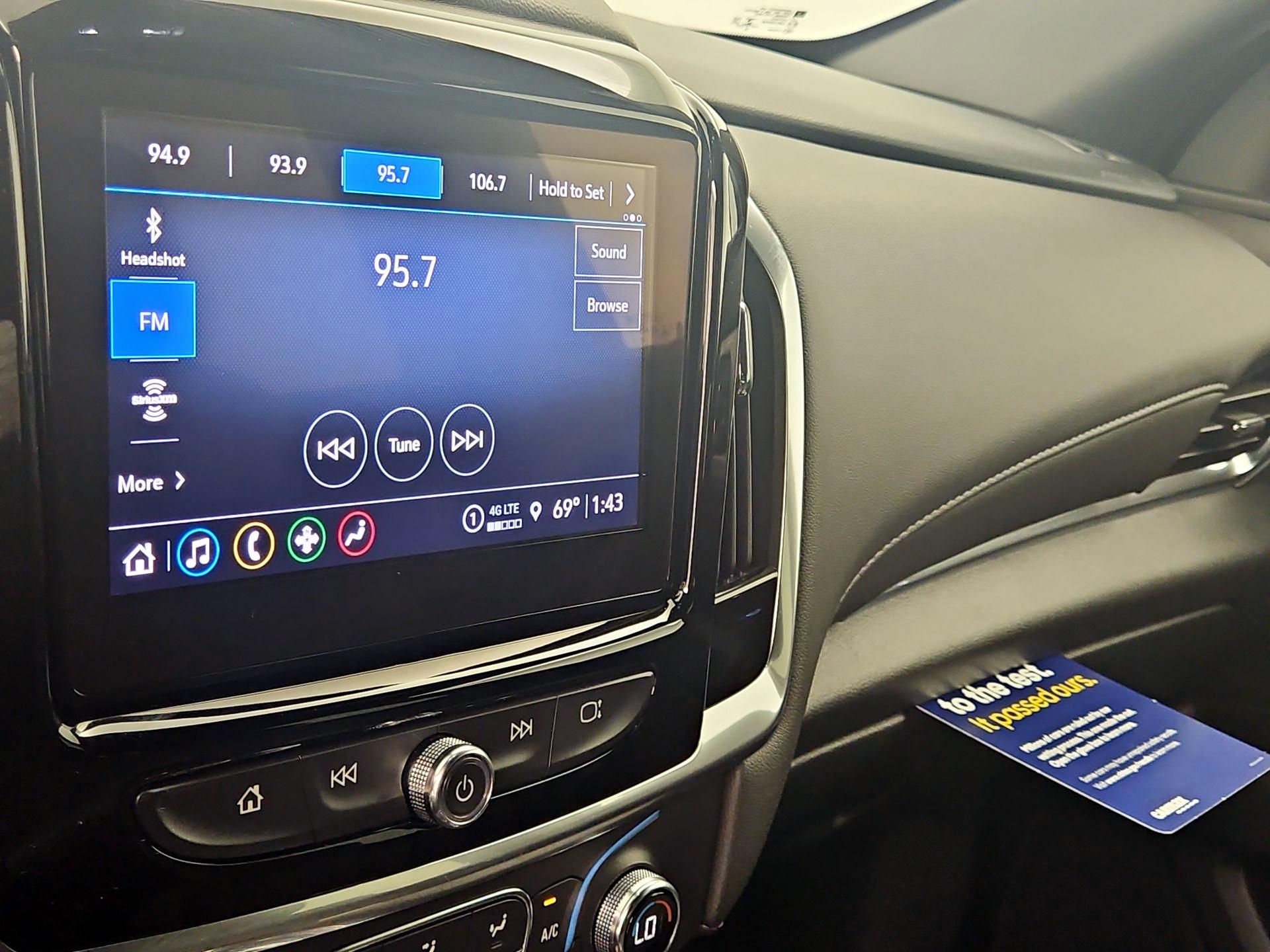 Thumbnail: 2023 Chevrolet Traverse - 15