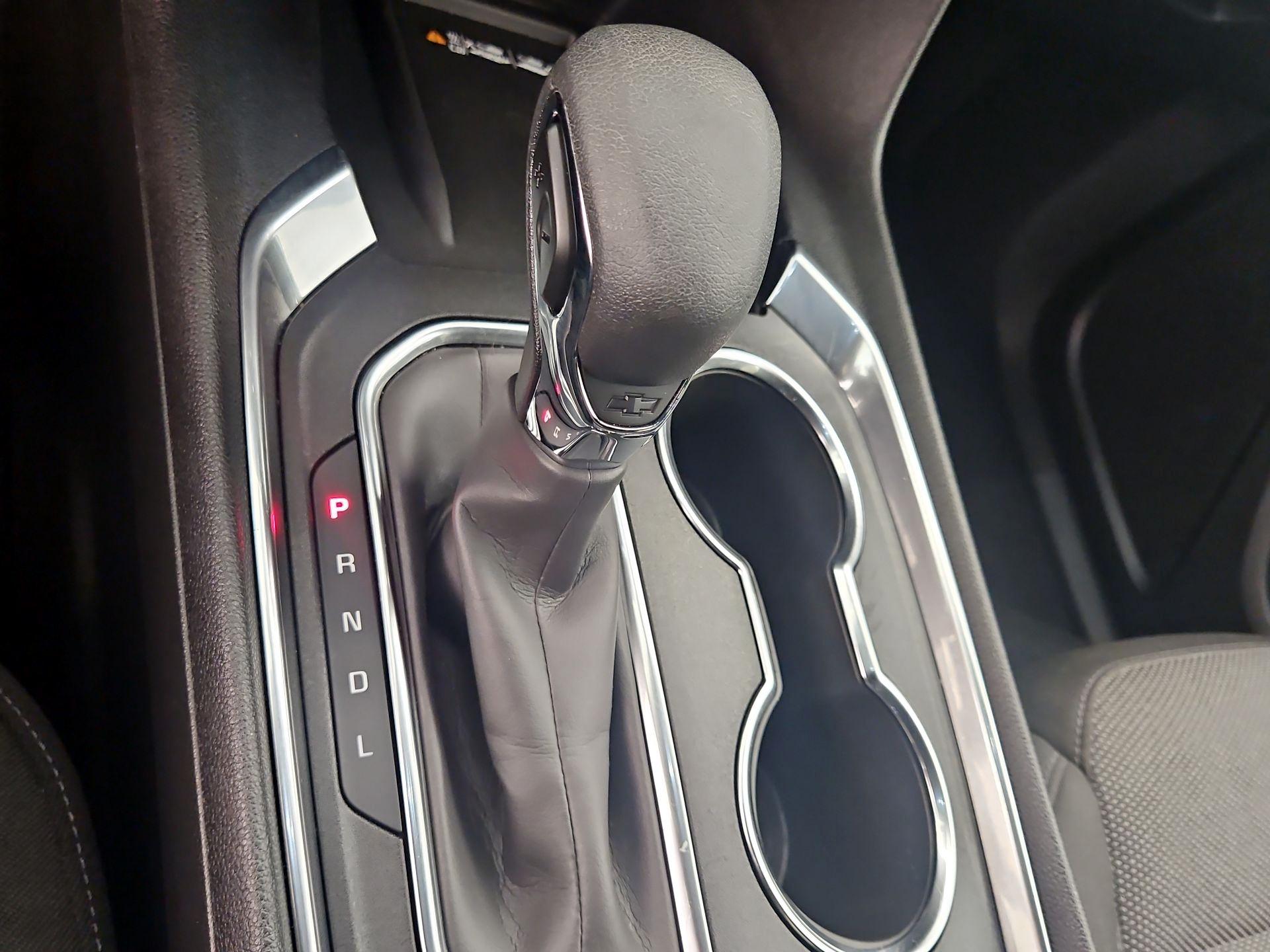 Thumbnail: 2023 Chevrolet Traverse - 17