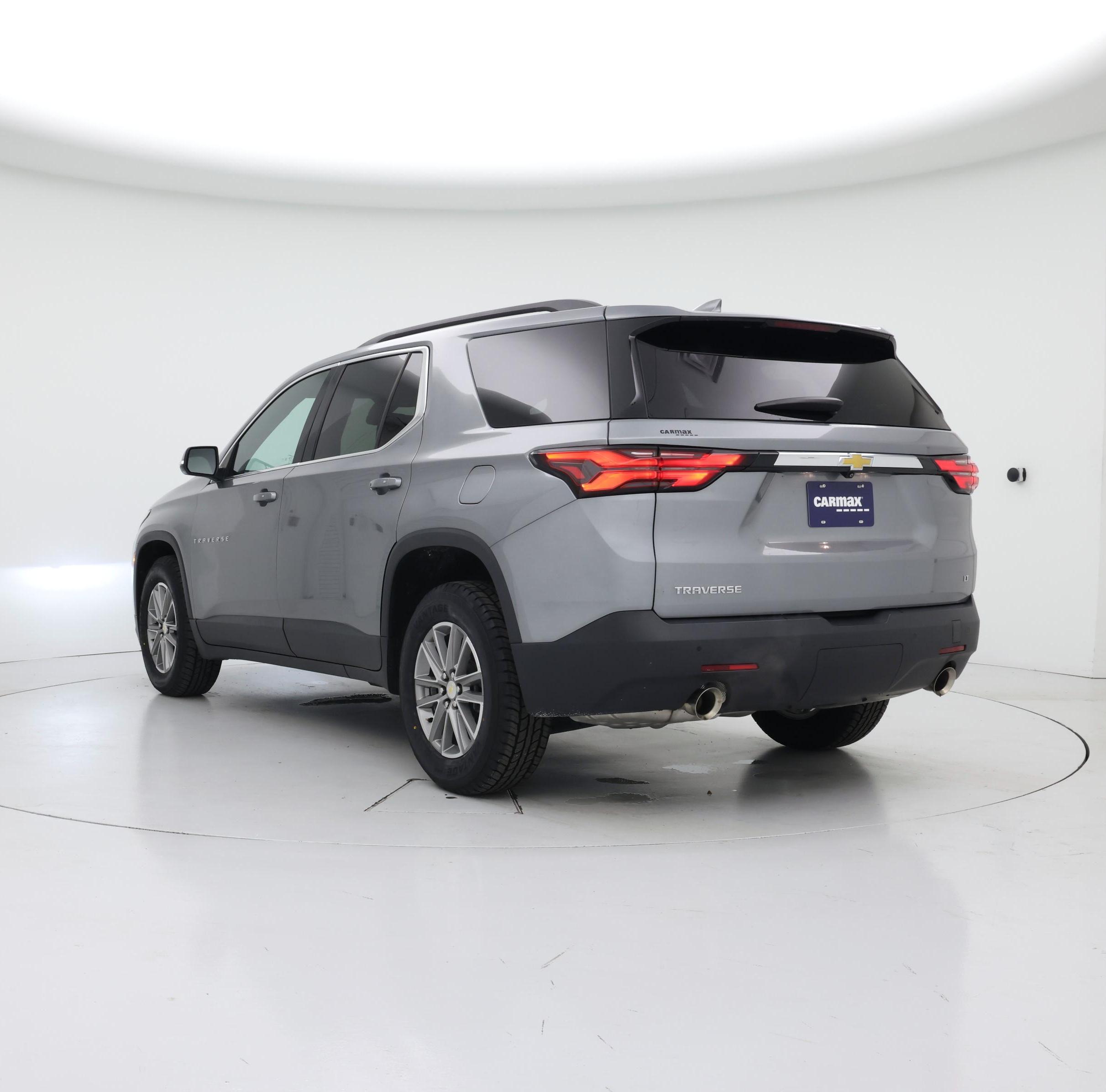 Thumbnail: 2023 Chevrolet Traverse - 2