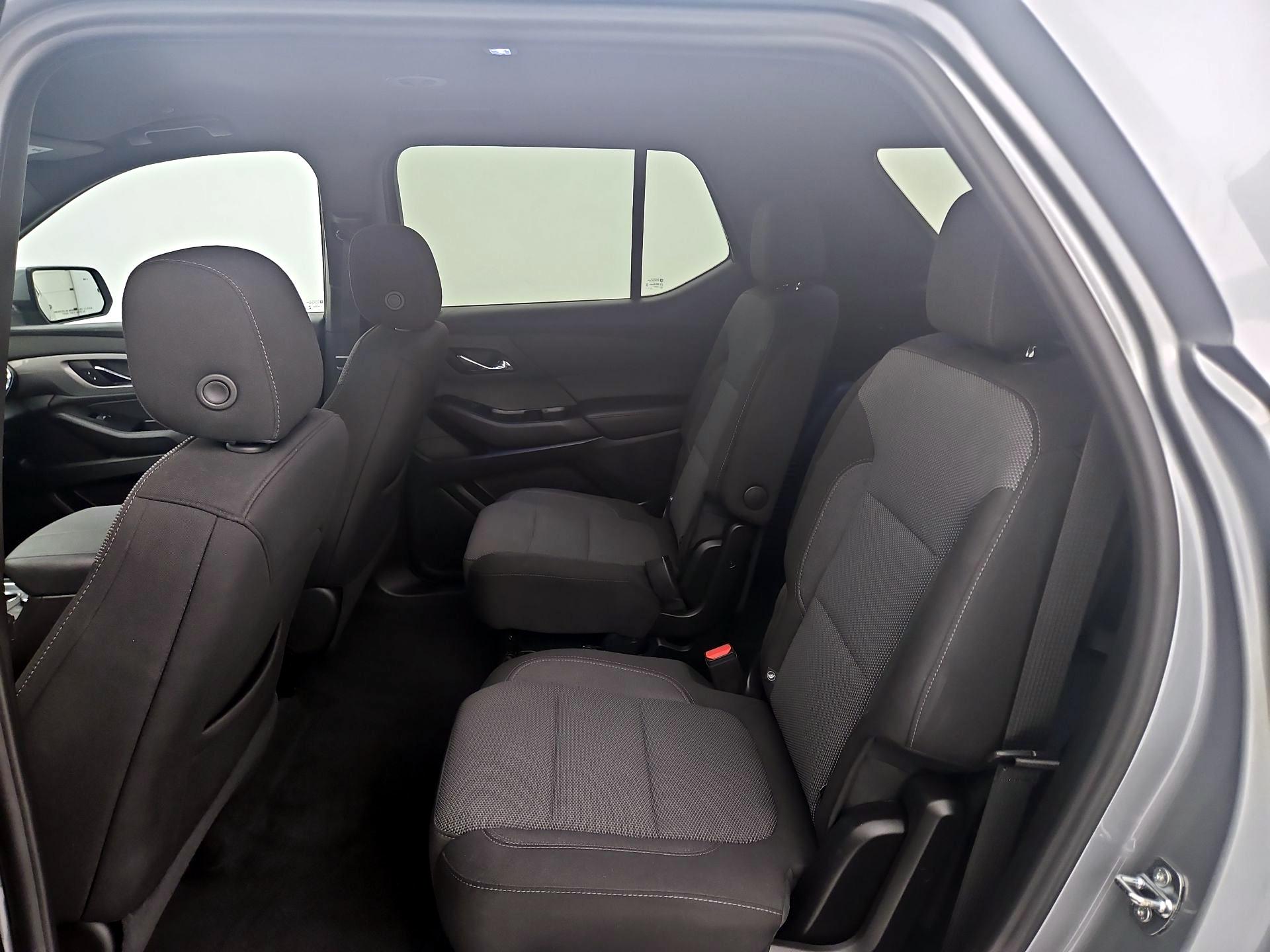 Thumbnail: 2023 Chevrolet Traverse - 19