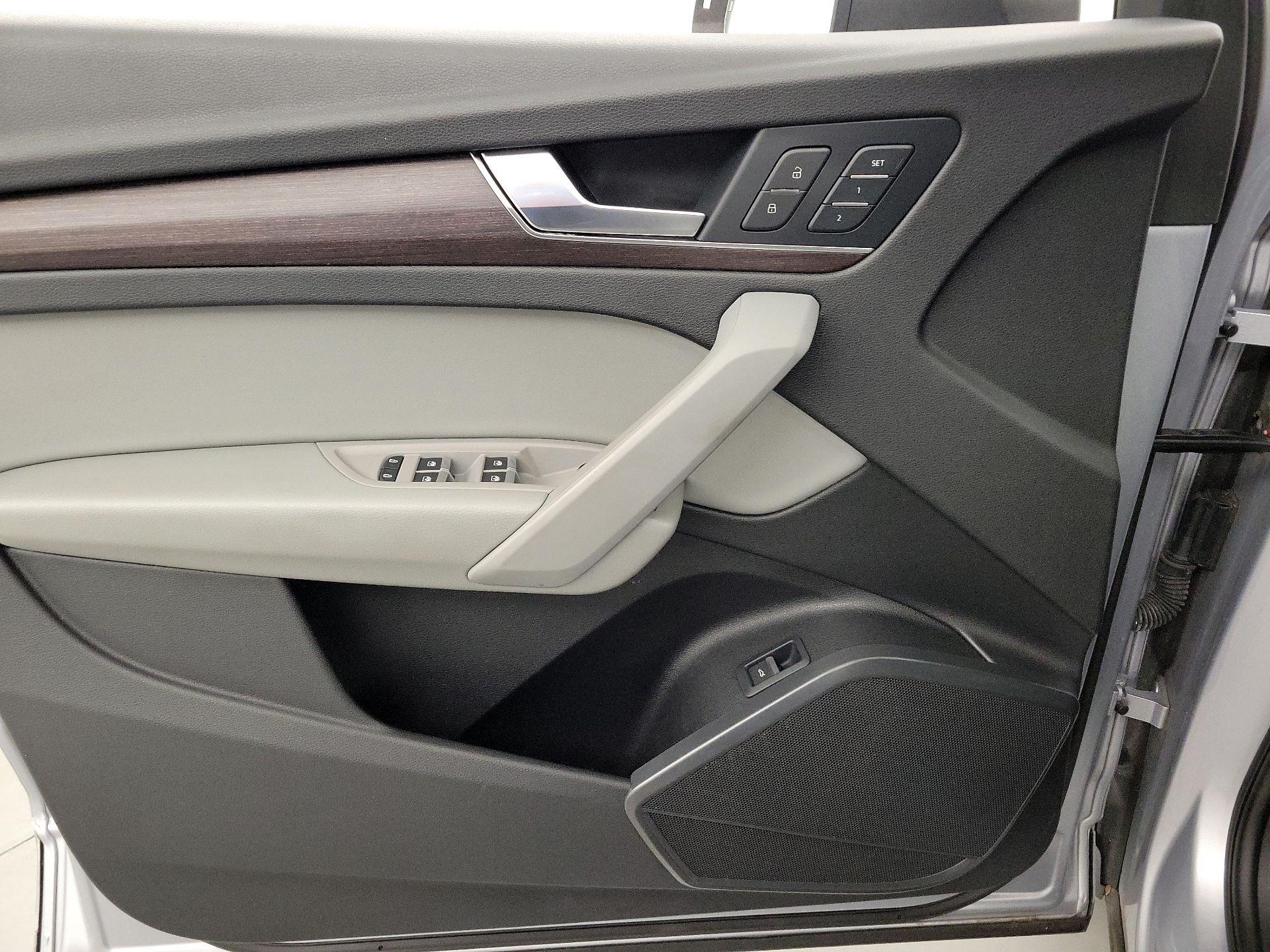 Thumbnail: 2022 Audi Q5 - 12