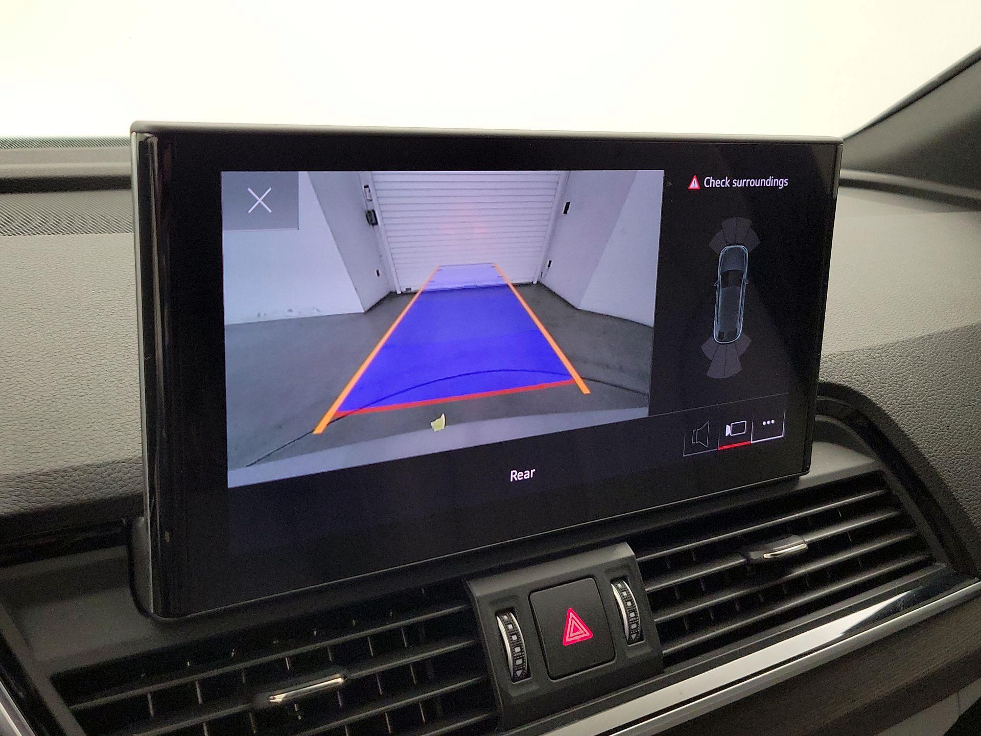 Thumbnail: 2022 Audi Q5 - 14