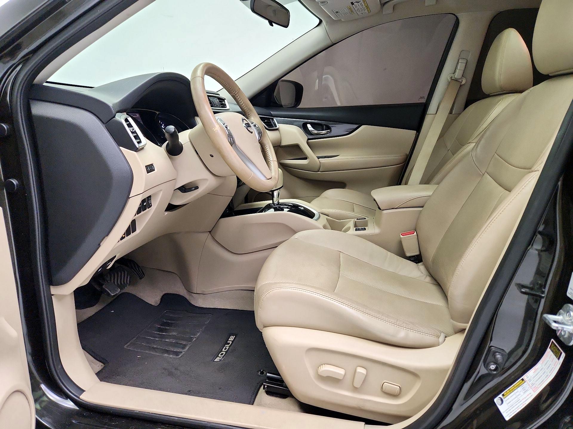Thumbnail: 2015 Nissan Rogue - 11