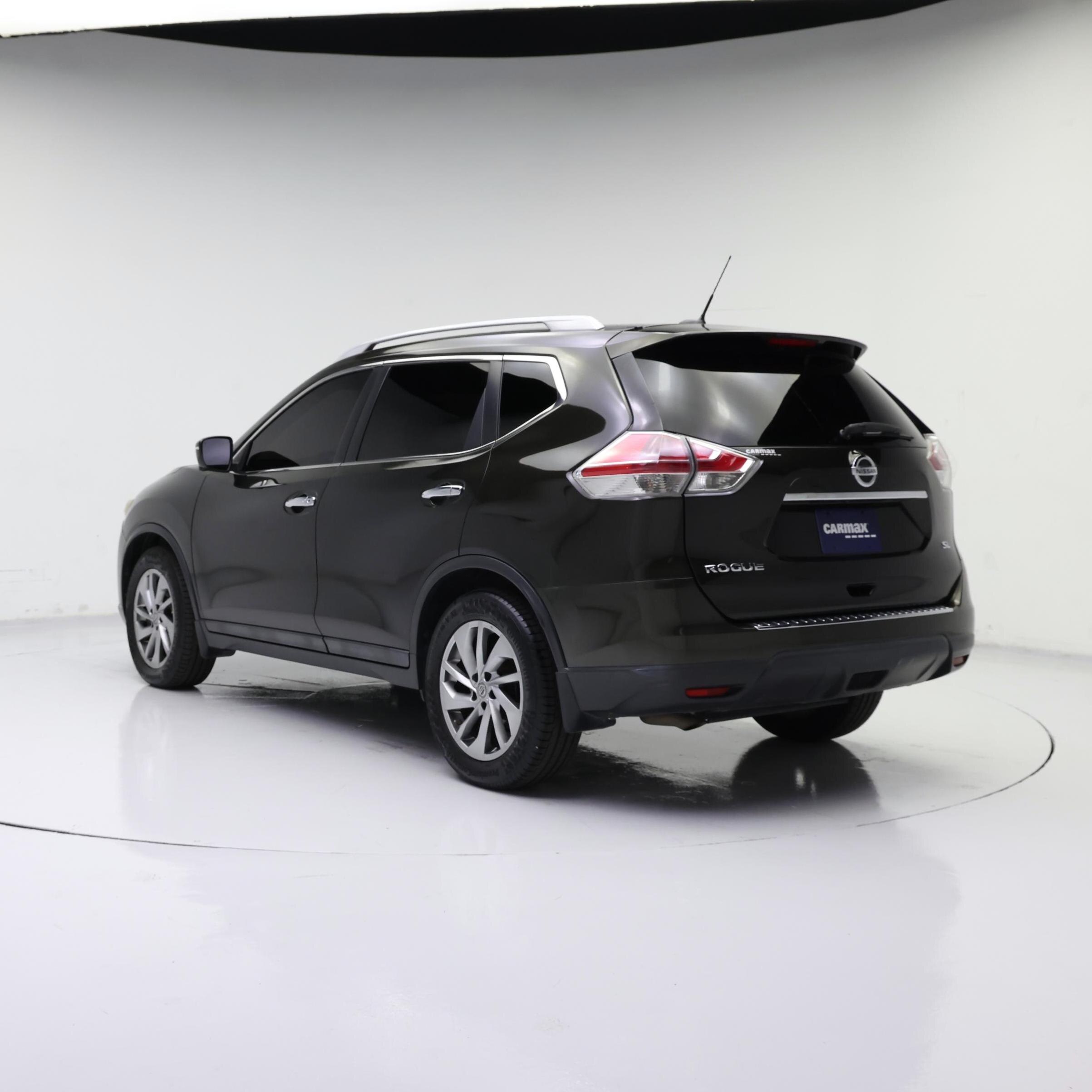 Thumbnail: 2015 Nissan Rogue - 2