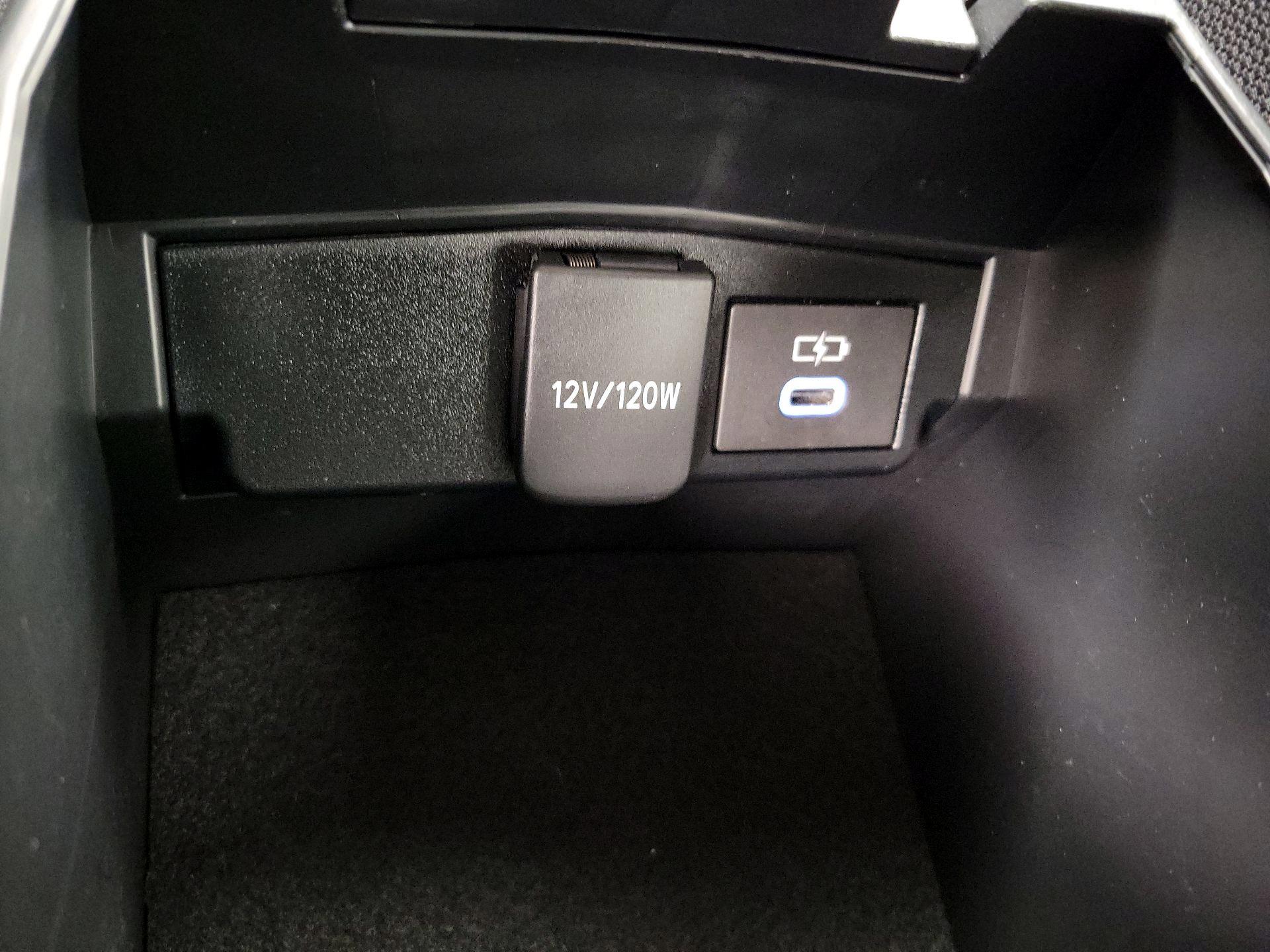 Thumbnail: 2024 Toyota Corolla - 18