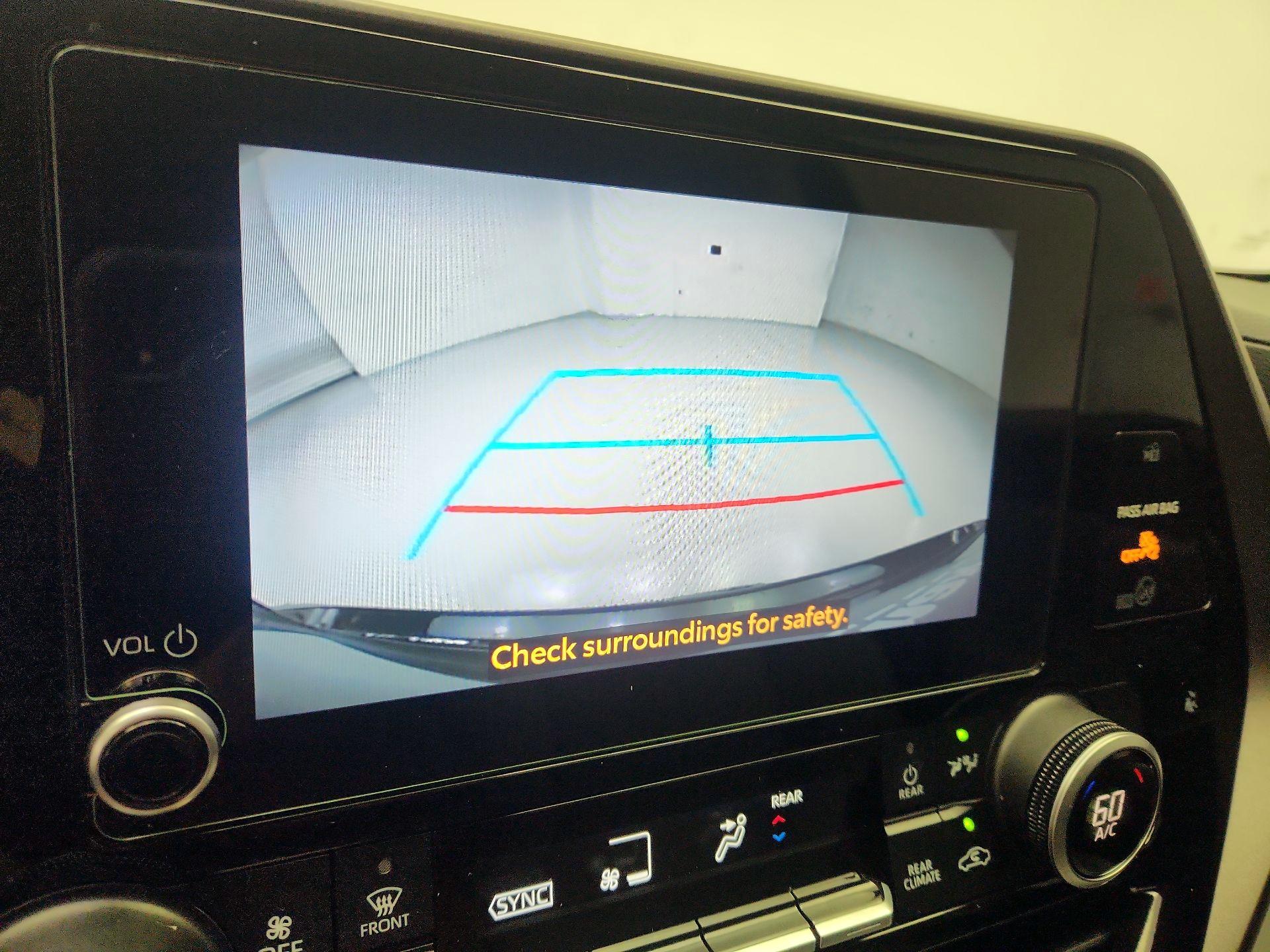 Thumbnail: 2024 Toyota Highlander - 15