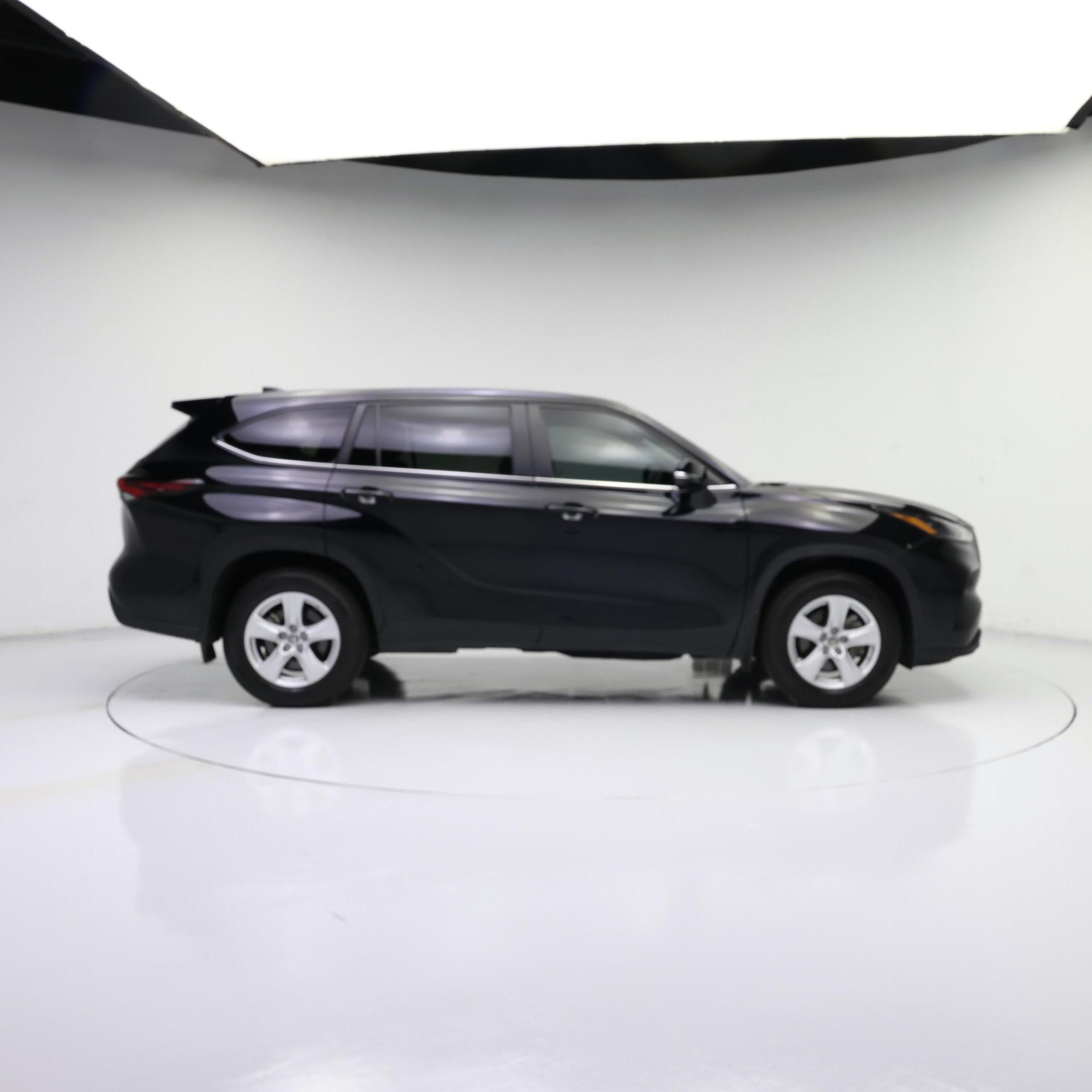 Thumbnail: 2024 Toyota Highlander - 7