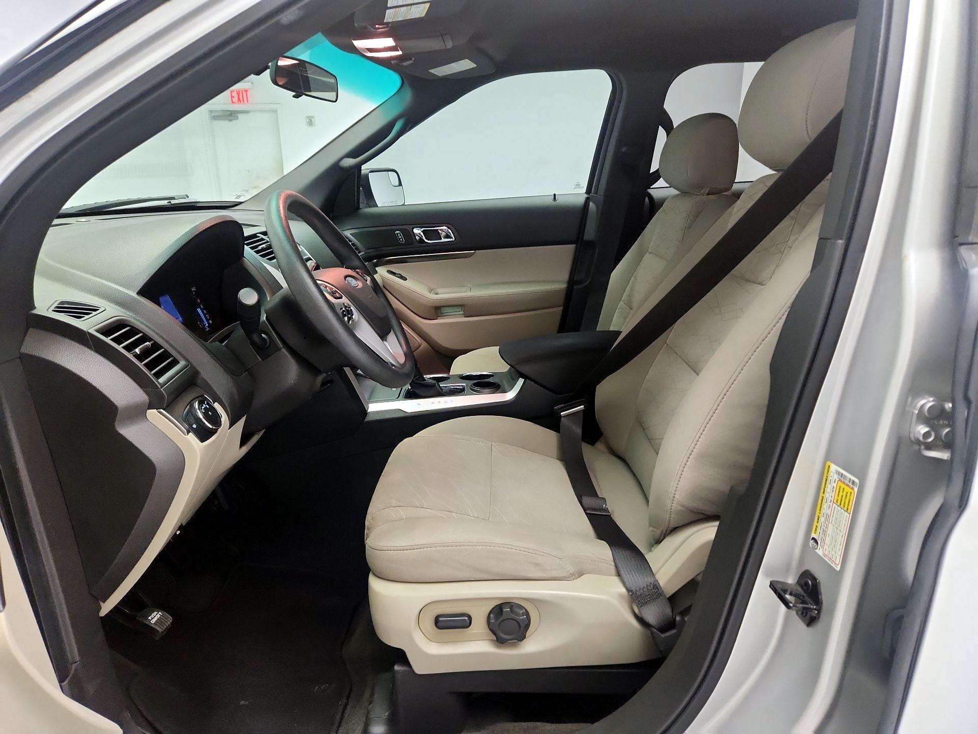 Thumbnail: 2014 Ford Explorer - 11