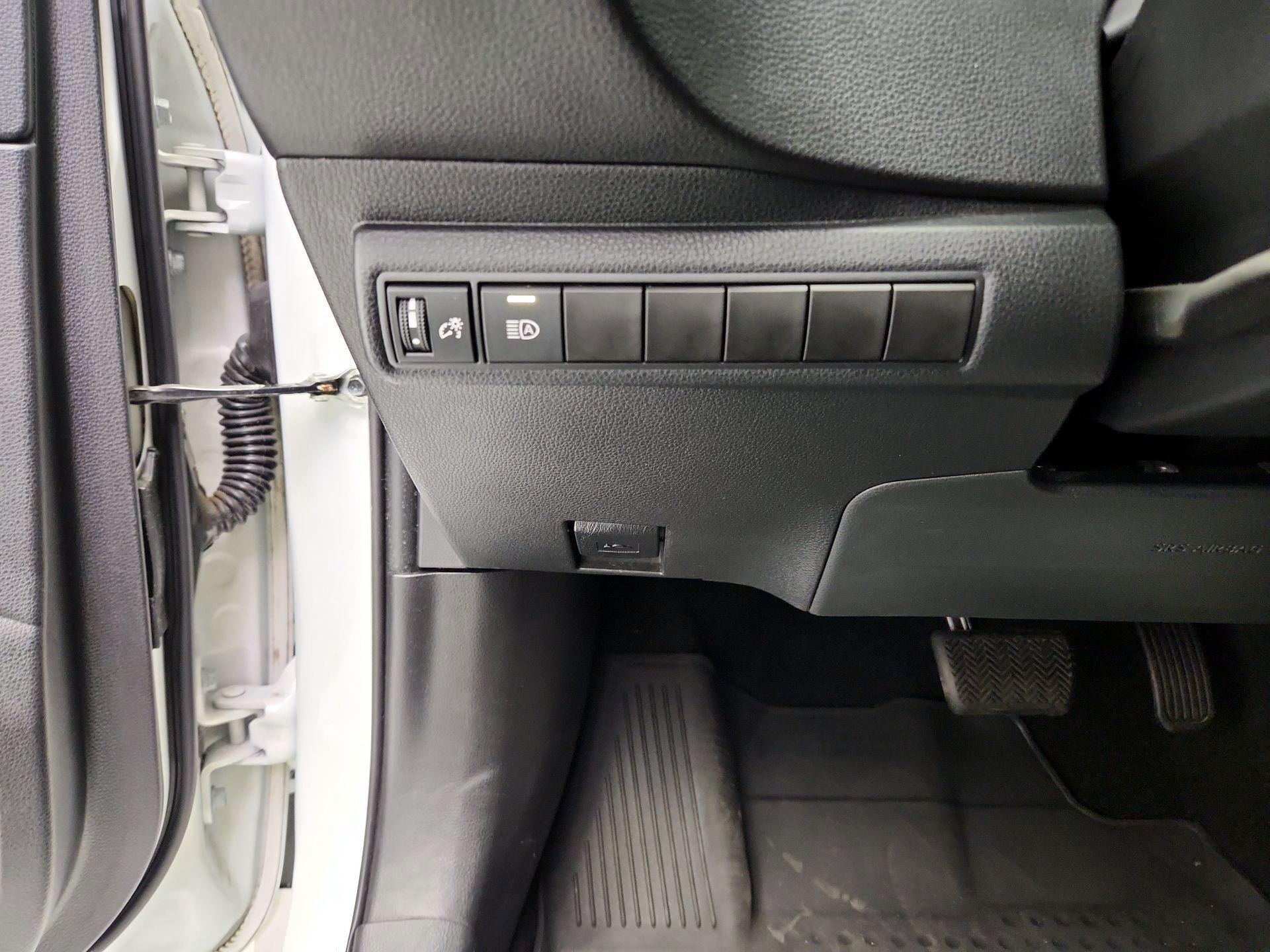 Thumbnail: 2021 Toyota Corolla - 13