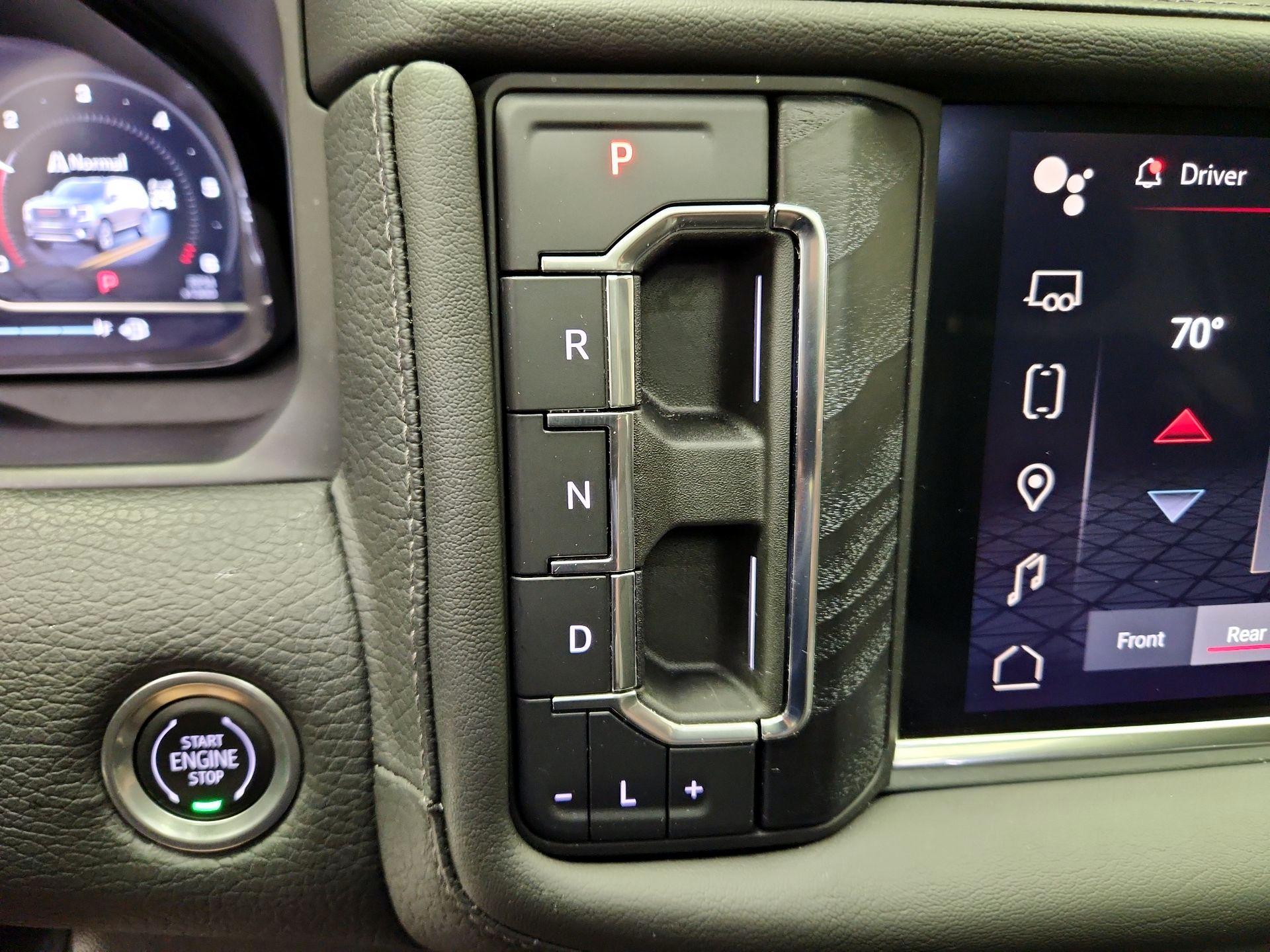 Thumbnail: 2022 GMC Yukon XL - 18