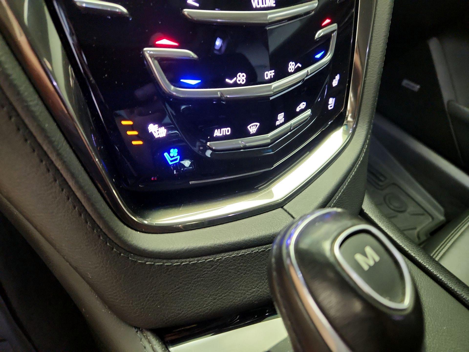 Thumbnail: 2019 Cadillac CTS - 17