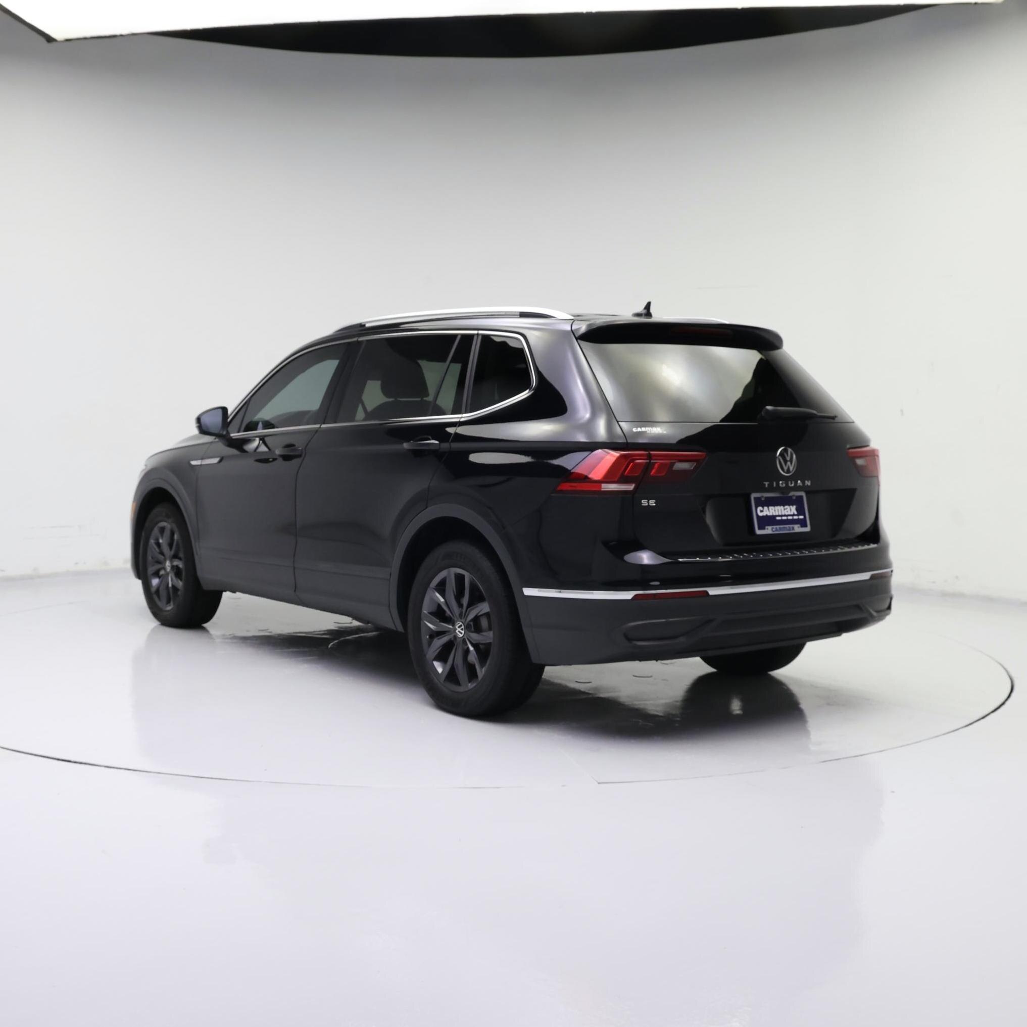 Thumbnail: 2023 Volkswagen Tiguan - 2