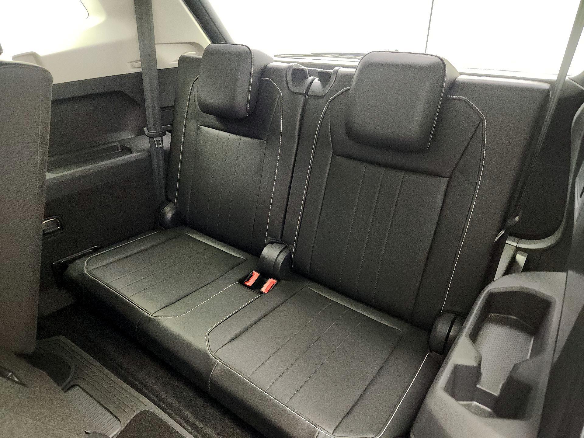 Thumbnail: 2023 Volkswagen Tiguan - 20