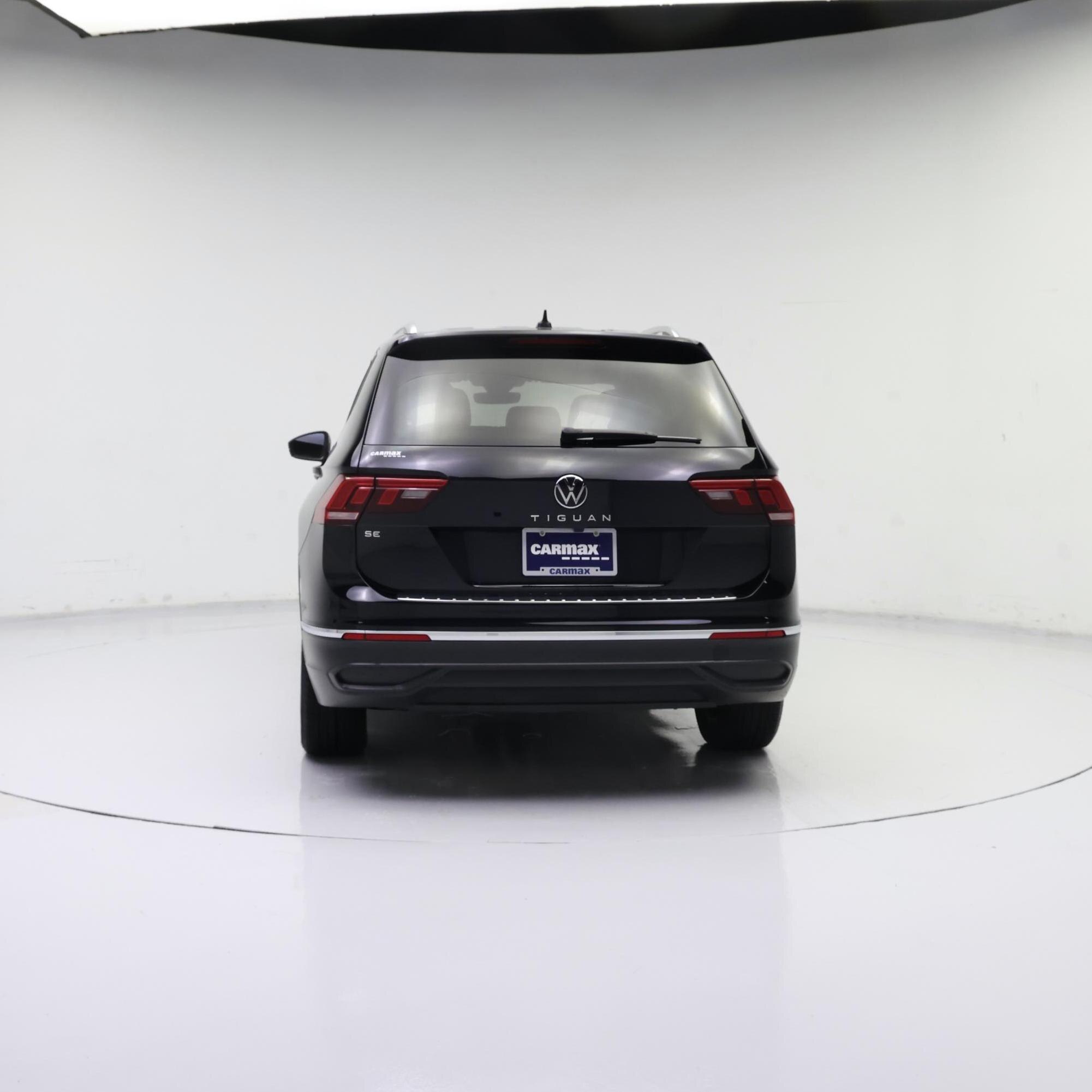 Thumbnail: 2023 Volkswagen Tiguan - 6