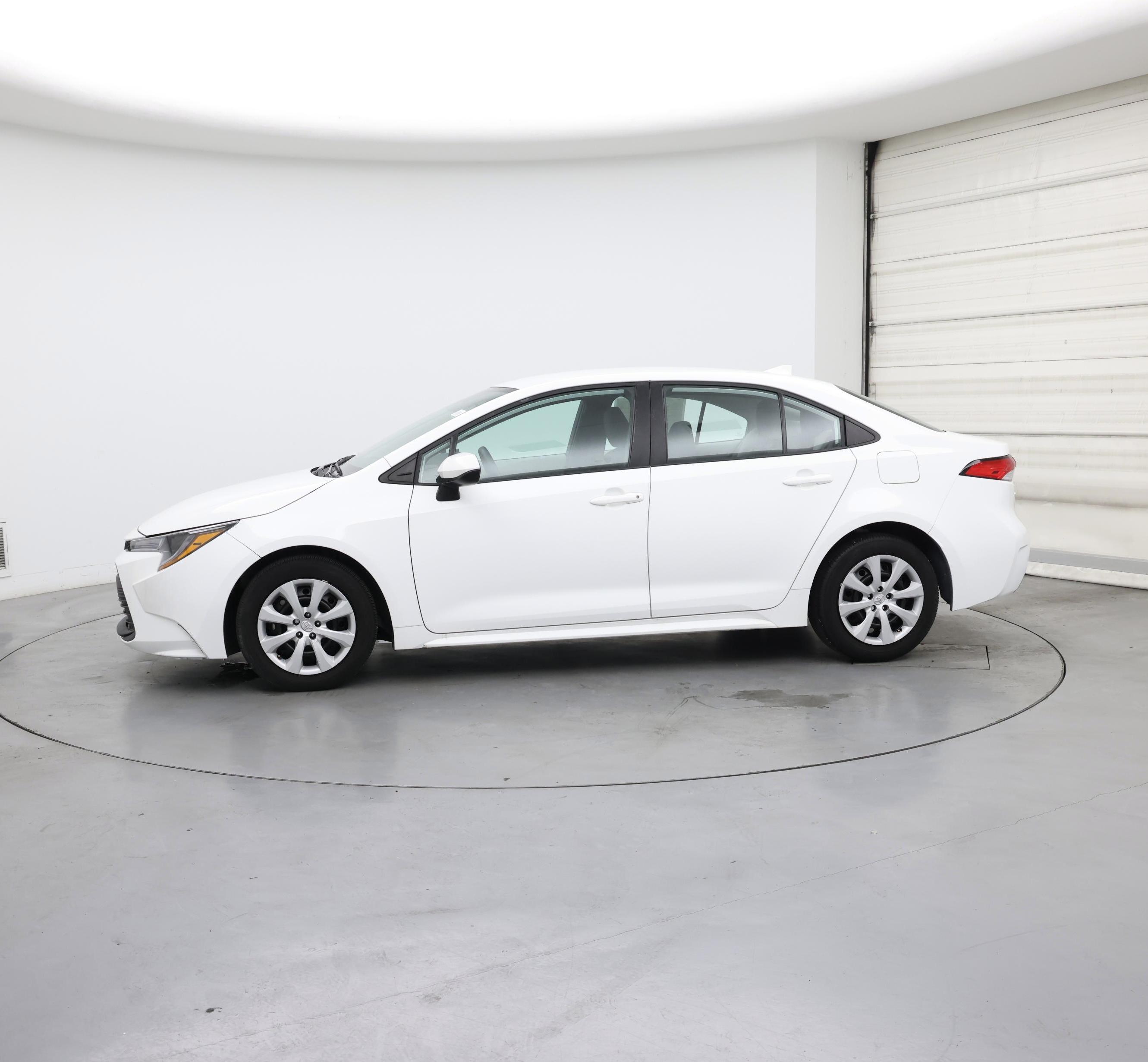 Thumbnail: 2023 Toyota Corolla - 3