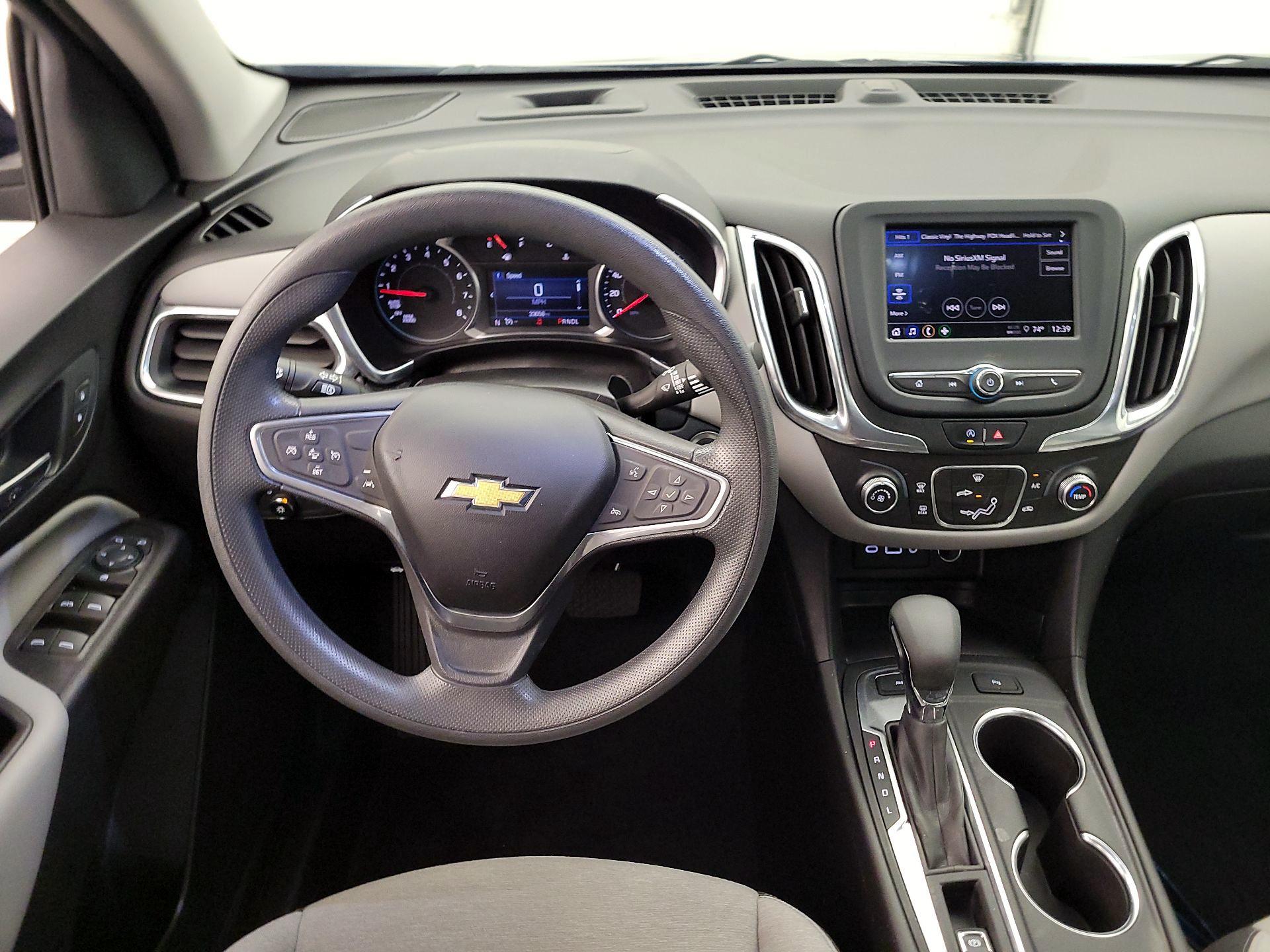 Thumbnail: 2022 Chevrolet Equinox - 10