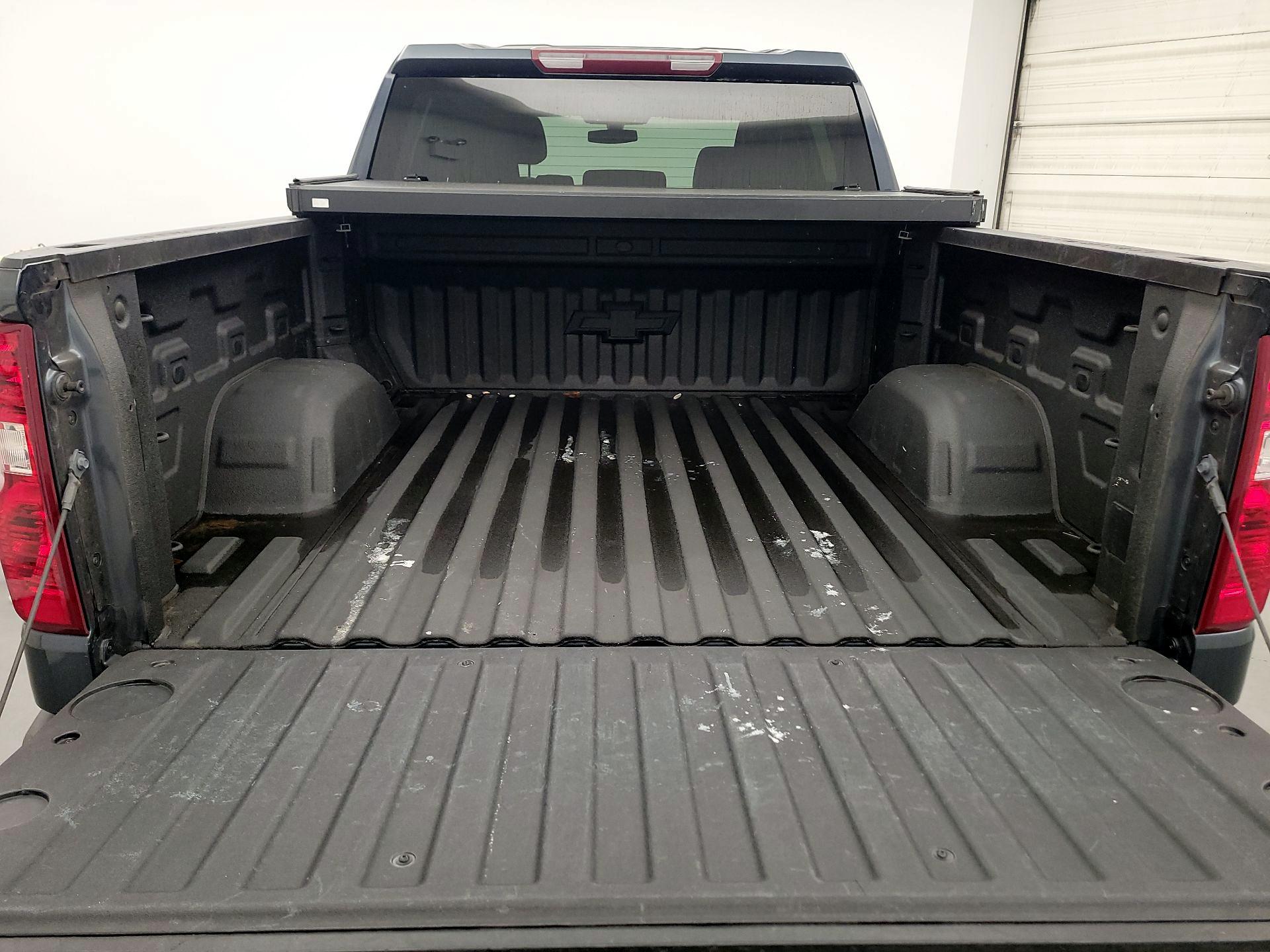 Thumbnail: 2021 Chevrolet Silverado 1500 - 16