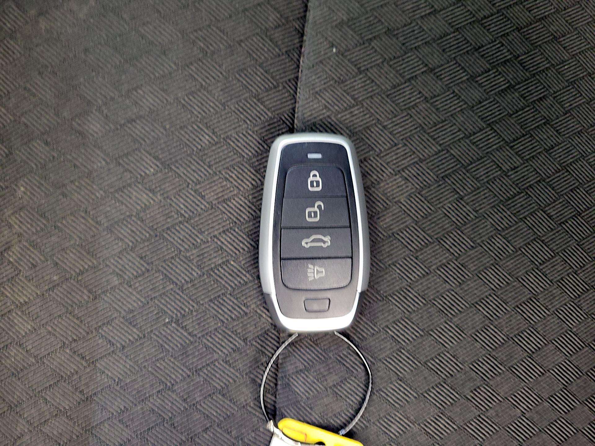 Thumbnail: 2021 Chevrolet Silverado 1500 - 18