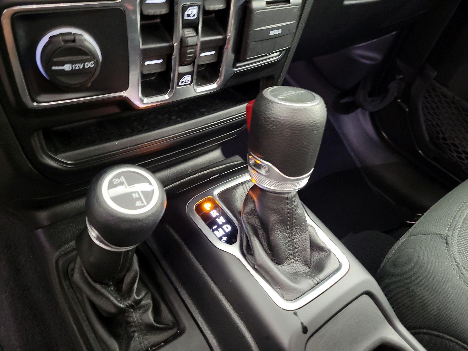 Thumbnail: 2022 Jeep Gladiator - 15