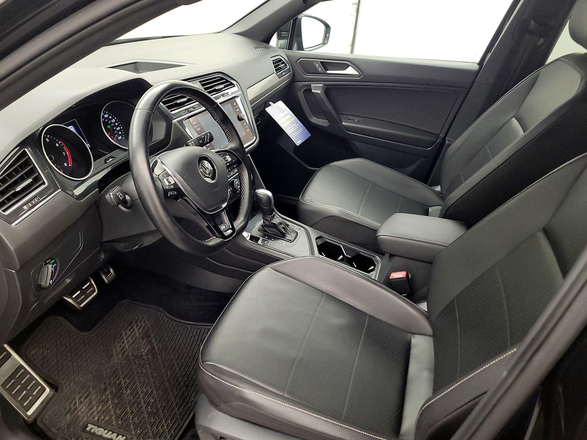 Thumbnail: 2021 Volkswagen Tiguan - 11