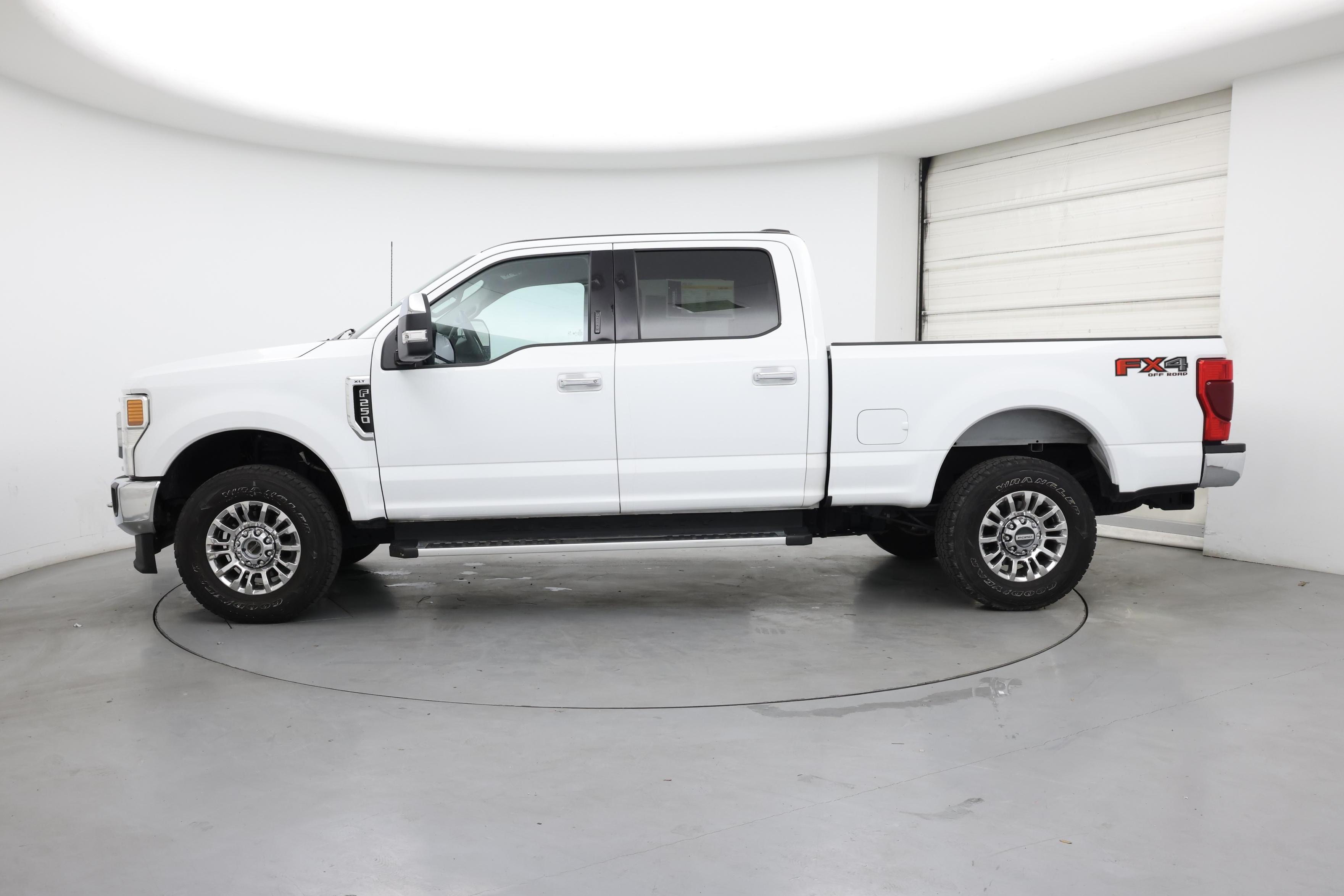 Thumbnail: 2022 Ford F-250 - 3