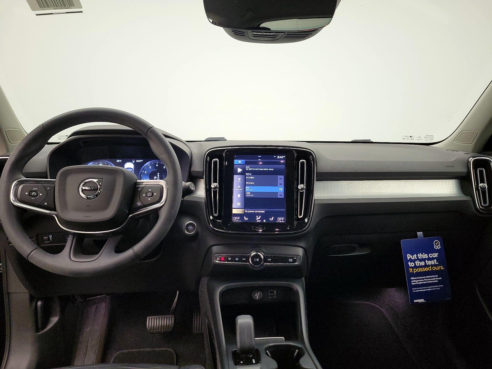 Thumbnail: 2022 Volvo XC40 - 9