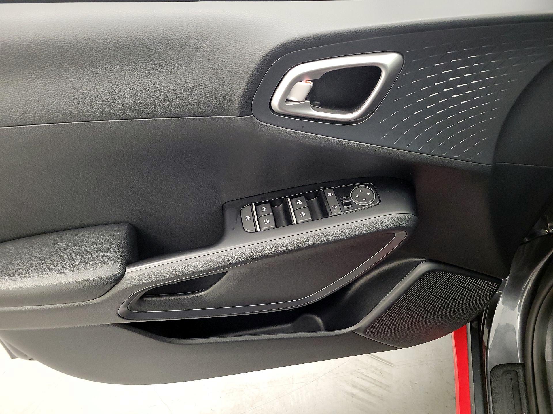 Thumbnail: 2021 Kia Soul - 12