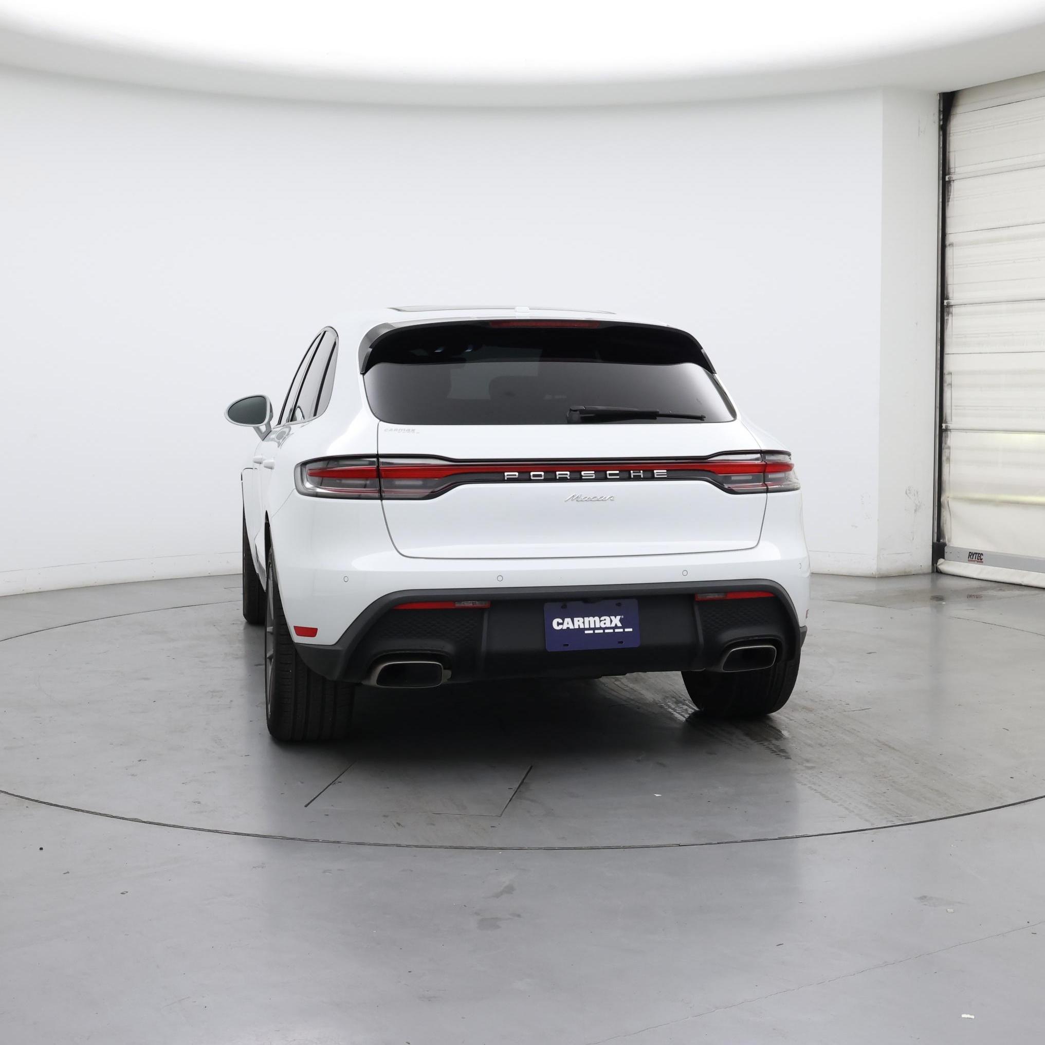 Thumbnail: 2022 Porsche Macan - 6