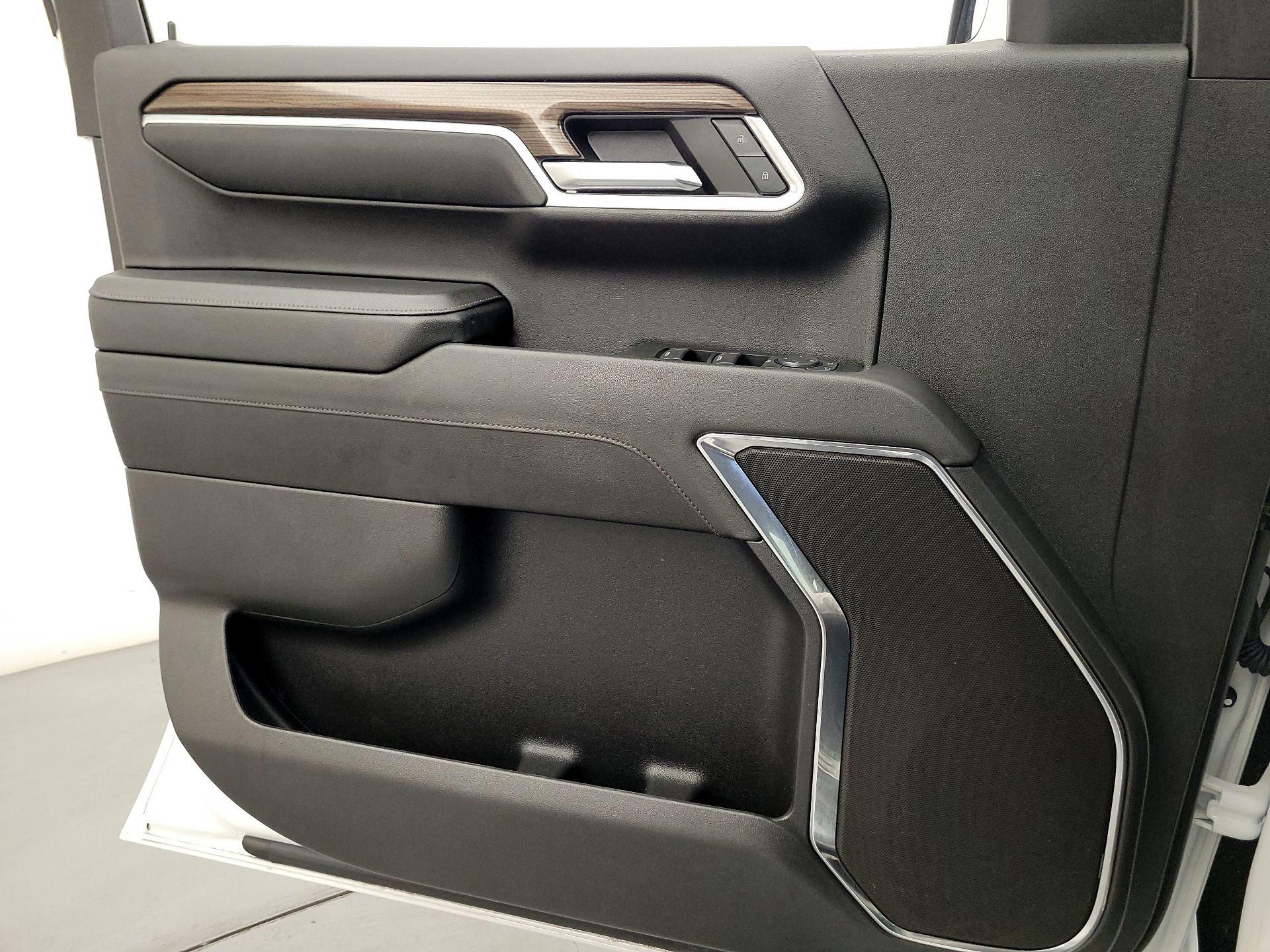 Thumbnail: 2023 Chevrolet Silverado 1500 - 12