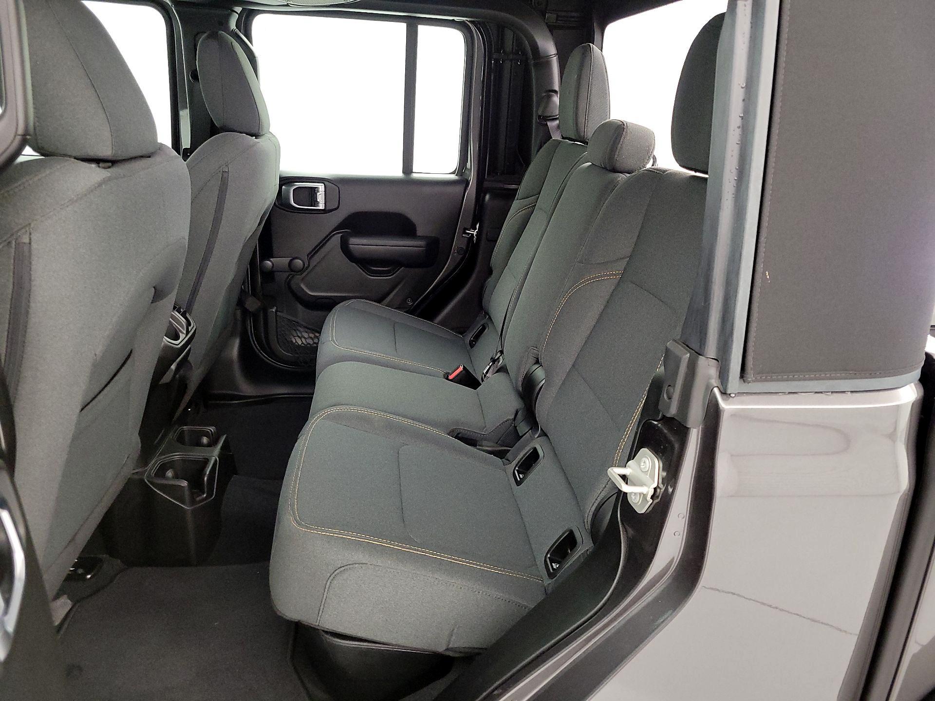 Thumbnail: 2024 Jeep Gladiator - 19