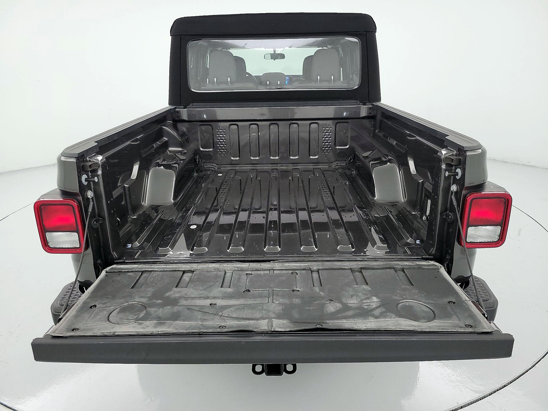 Thumbnail: 2024 Jeep Gladiator - 20