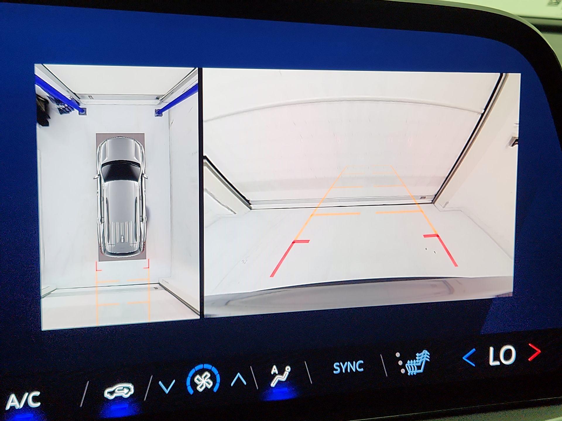 Thumbnail: 2024 Chevrolet Traverse - 15